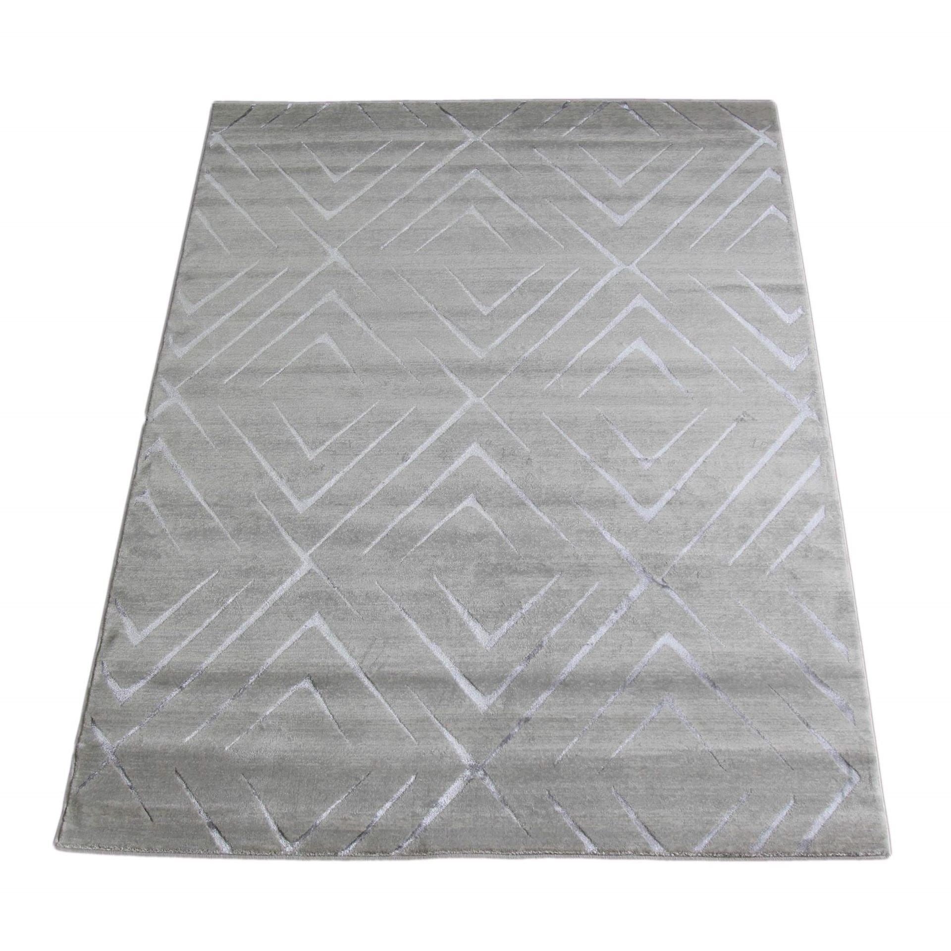 Shimmer Diamond Trellis Rug