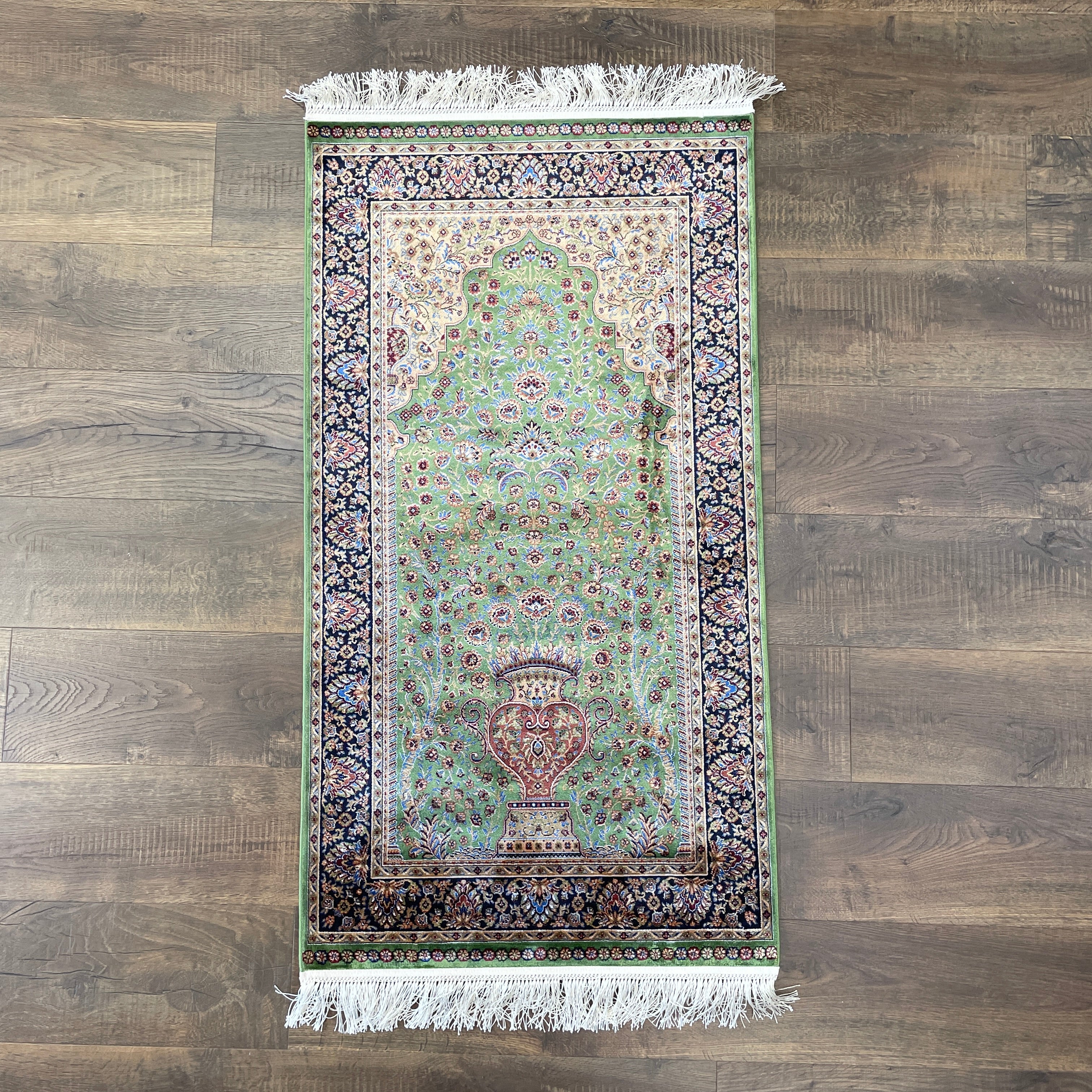 2'2"x4'3" Green Modal Silk Rug
