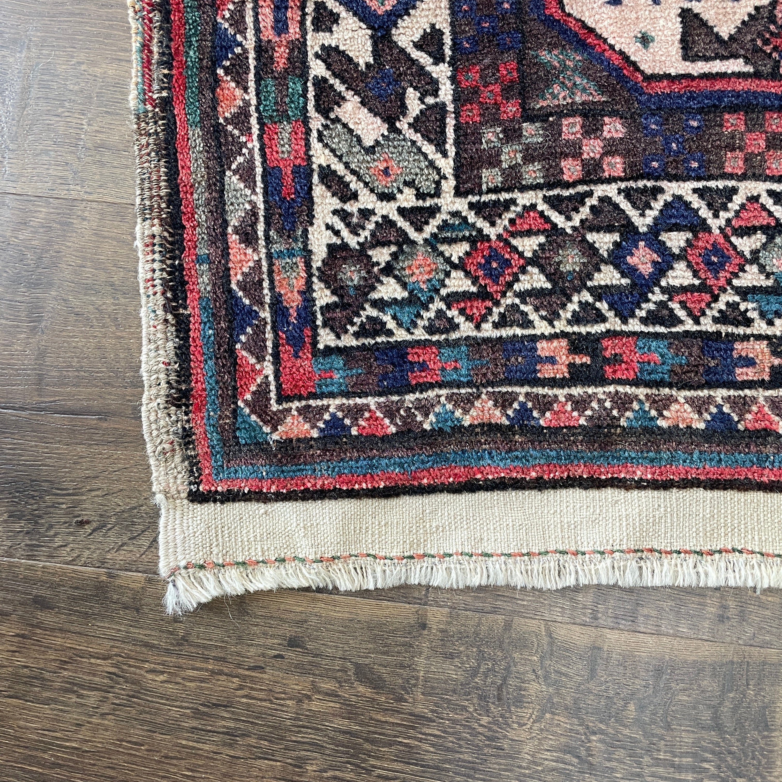 4'3"x7' Hand-knotted Wool Rug | Vintage Style Tribal Geometric Area Rug