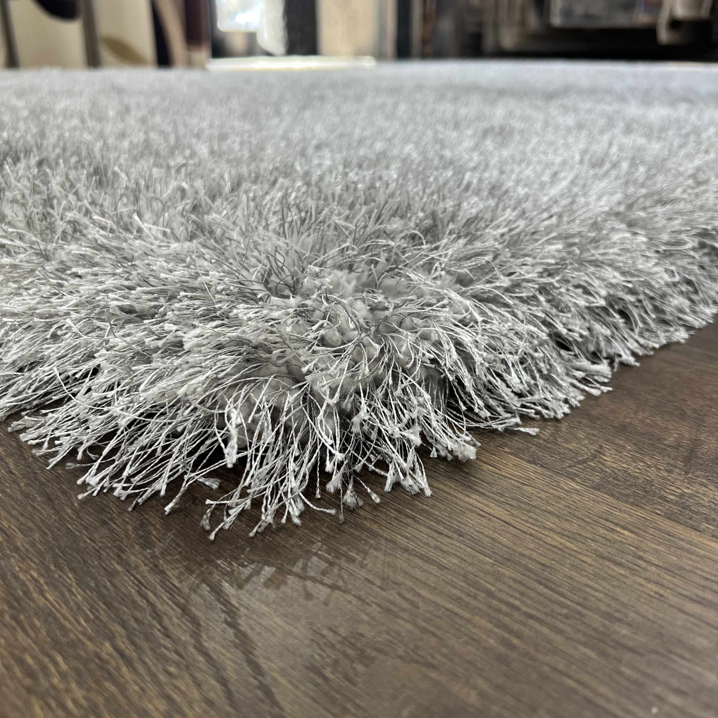 Lily Glam Ultra Plush Platinum Gray Shag Rug with Dense 2.5 Inch Pile - Super Plush