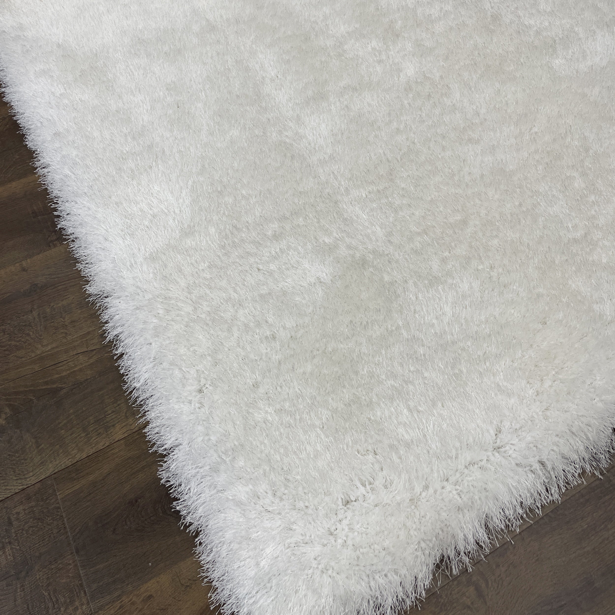 Lily Glam Ultra Plush White Shag Rug with Dense 2.5 Inch Pile - Super Plush