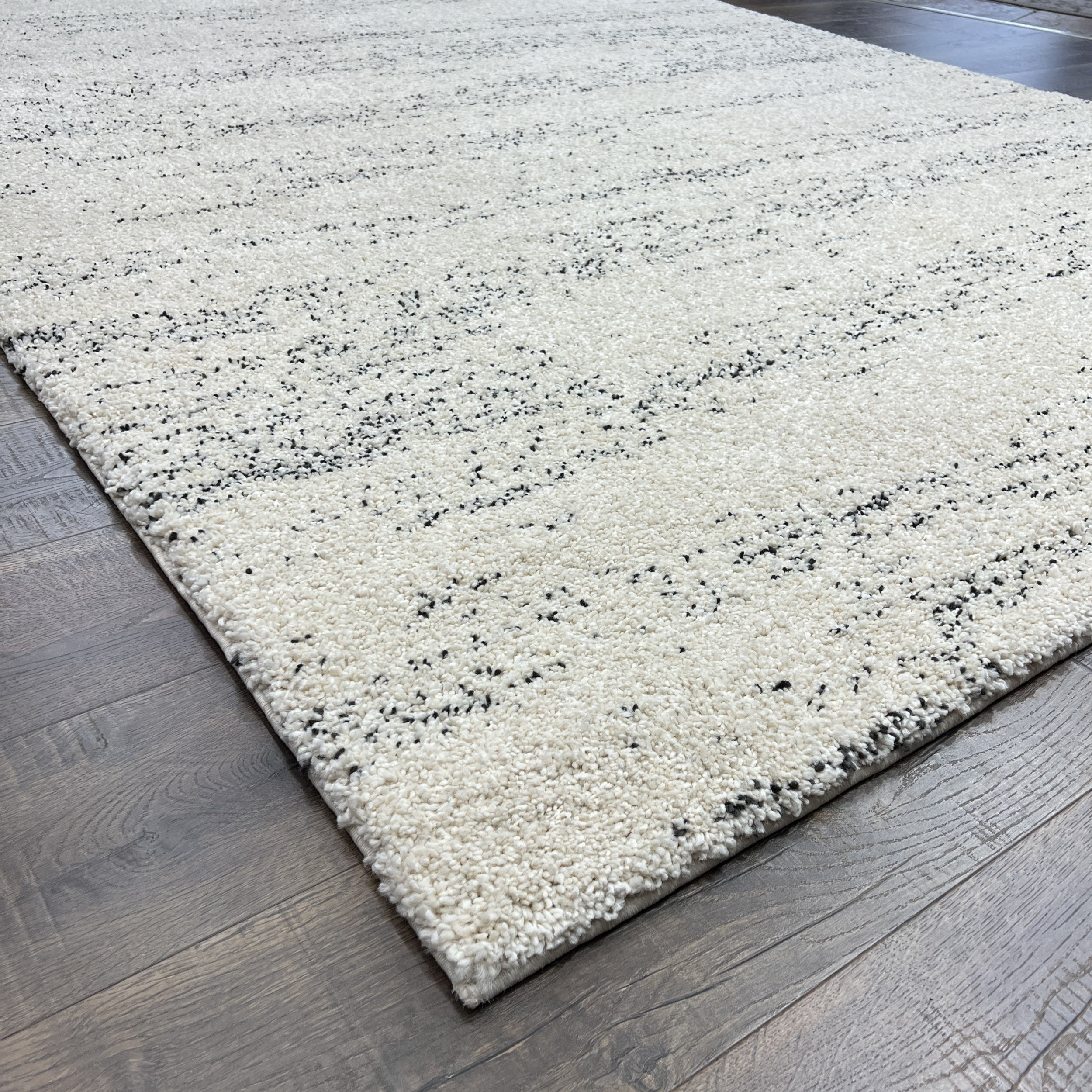 Plush 1-Inch Ultra-Thick, High-Density Luxury Rug in Ivory