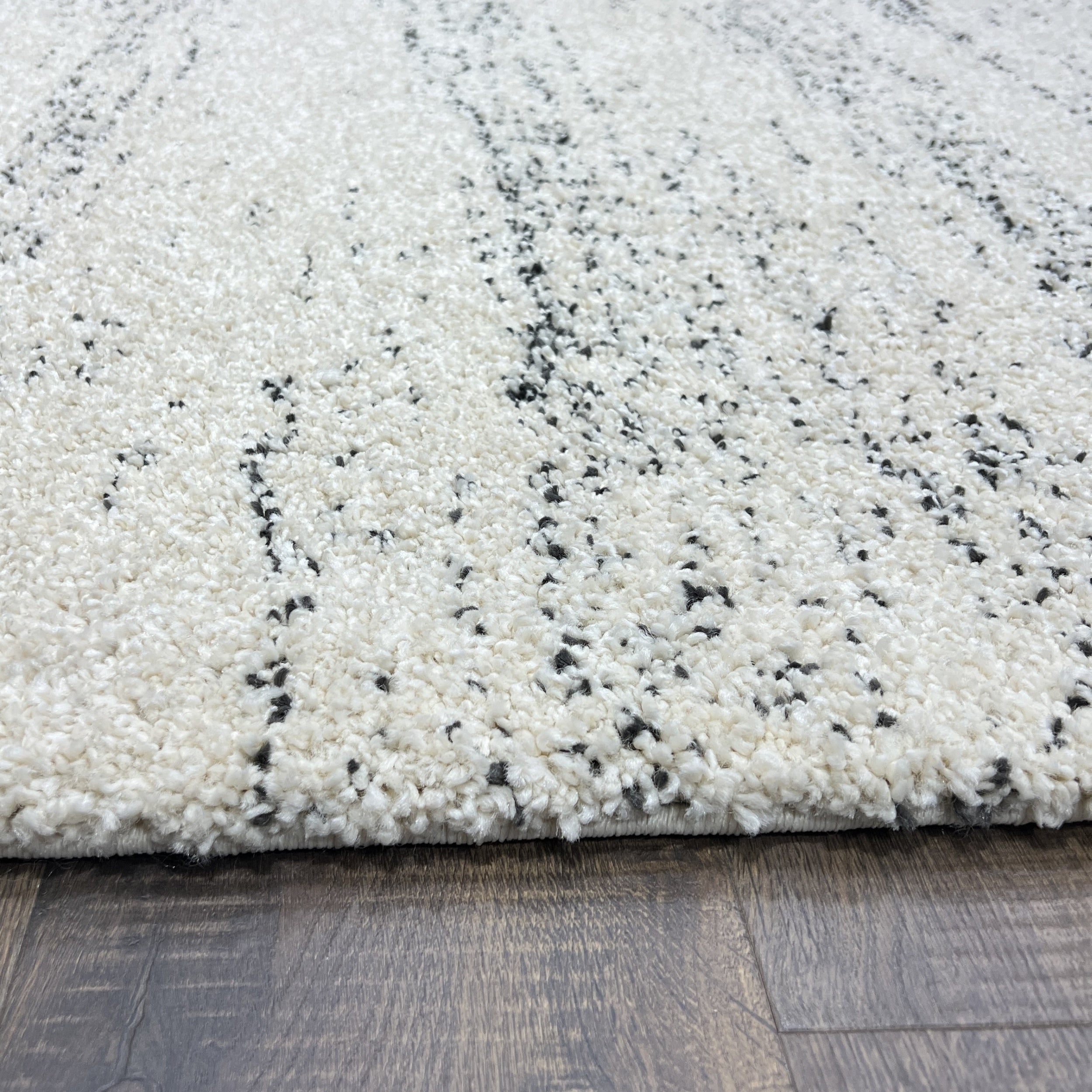 Plush 1-Inch Ultra-Thick, High-Density Luxury Rug in Ivory