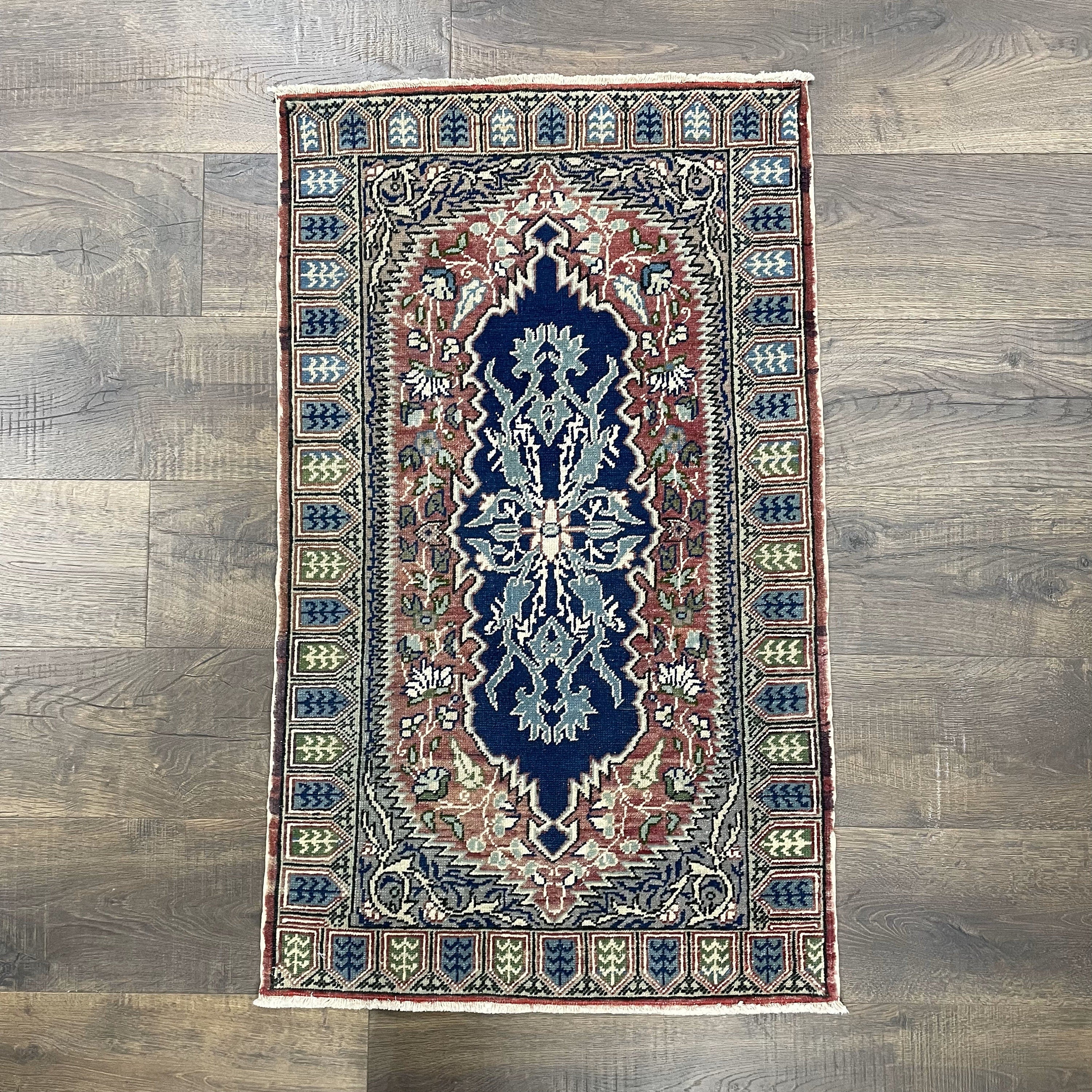 Vintage Cappadocia Wool Rug: Small Turkish Hand-Knotted Entryway Rug (2x3.5)
