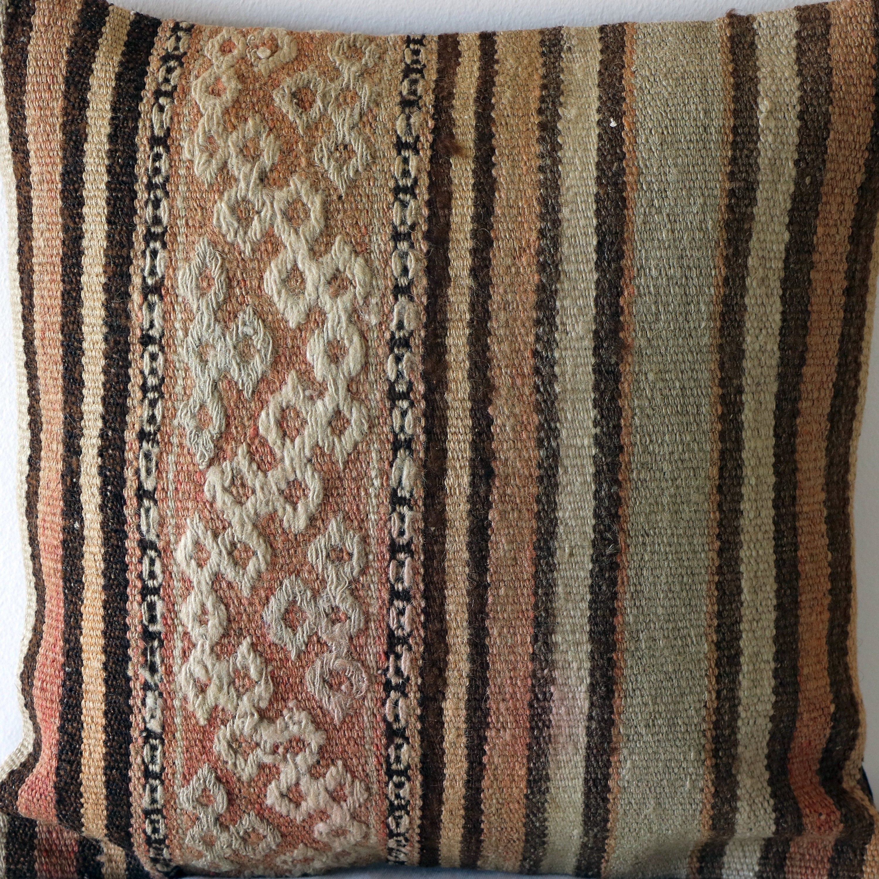 Handmade Kilim Pillow Cover: Vintage Turkish Wool Pillowcase (16x16 Inches)