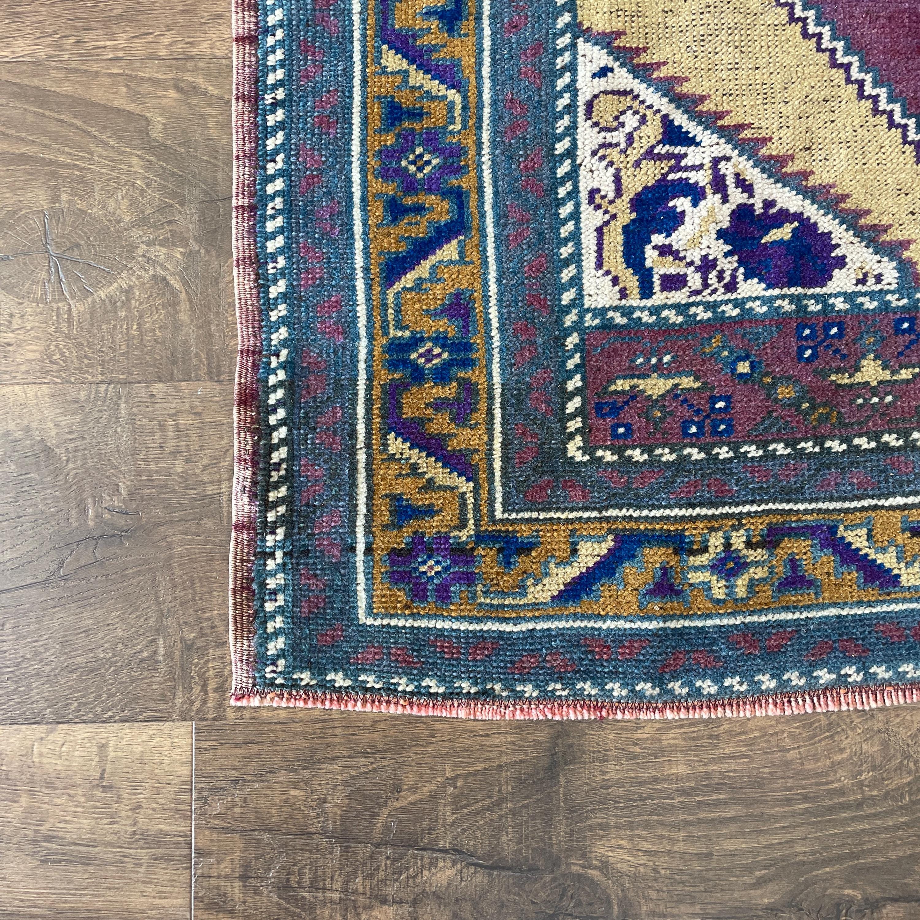 Handmade Wool Area Rug (3'x4'6") - Turkish Vintage-Inspired Design