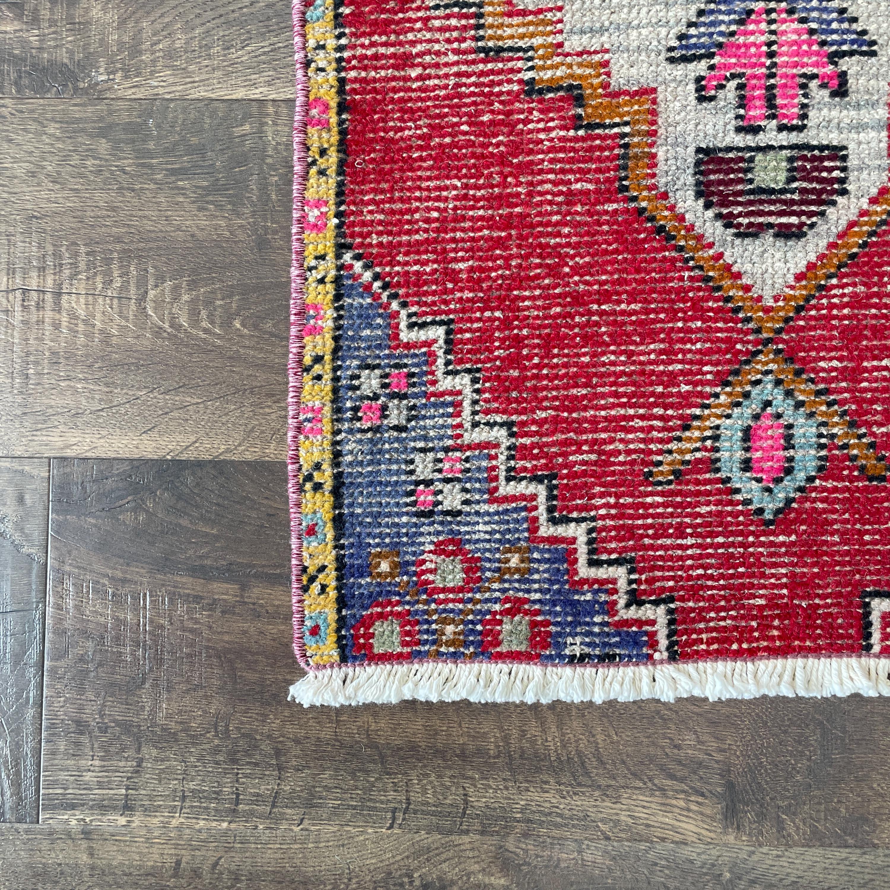 Vintage Handmade Wool Accent Rug: Red Small Turkish Rug (1'7"x3')
