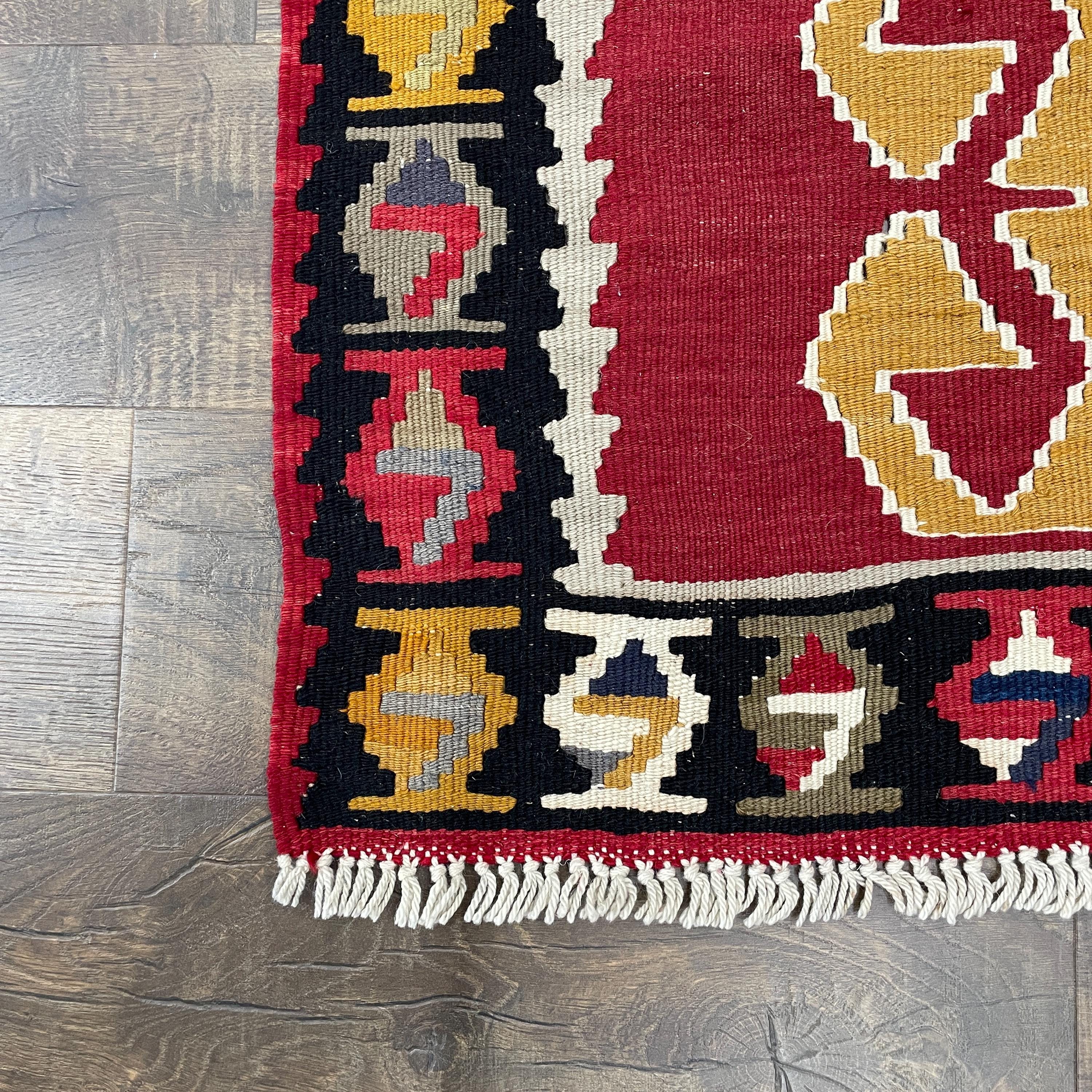 2'9" x 5'6" Handwoven Turkish Kilim Rug - Vintage Wool Flatweave | Boho Geometric Area Rug