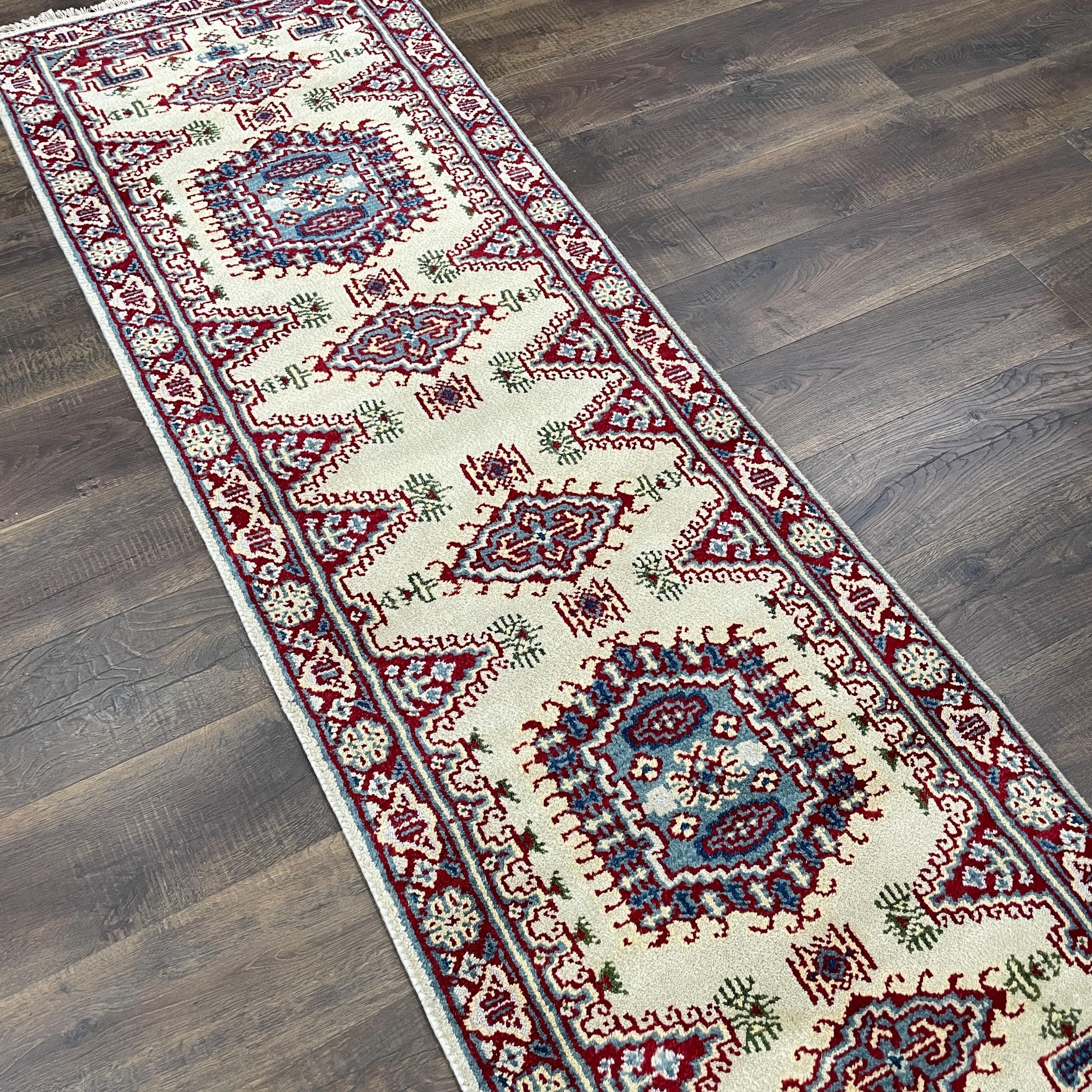 Handmade Wool Runner Rug: Vintage Turkish Hallway Rug (2'6" x 7'9")