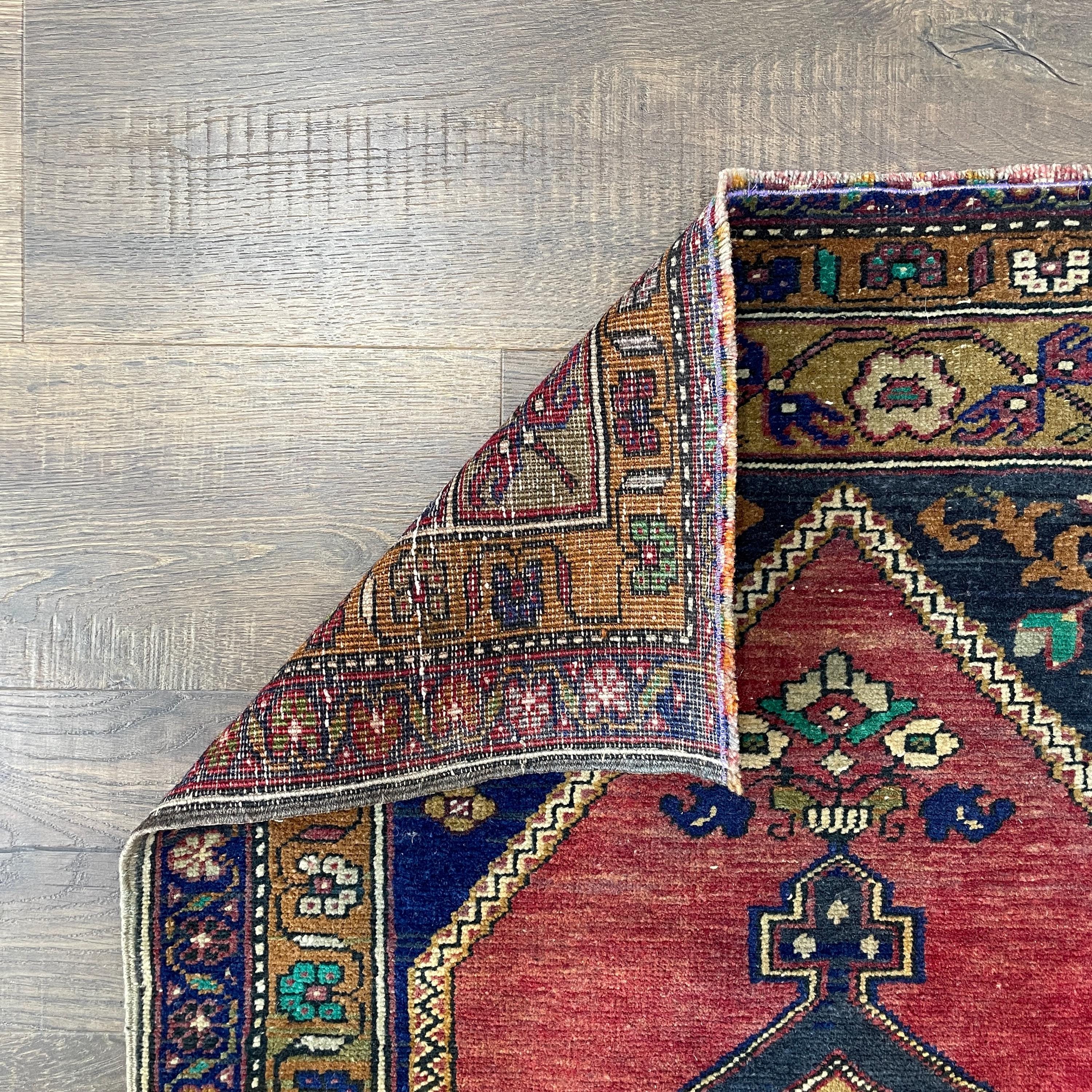 Handmade Turkish Wool Rug: Vintage Red Medallion Boho Accent