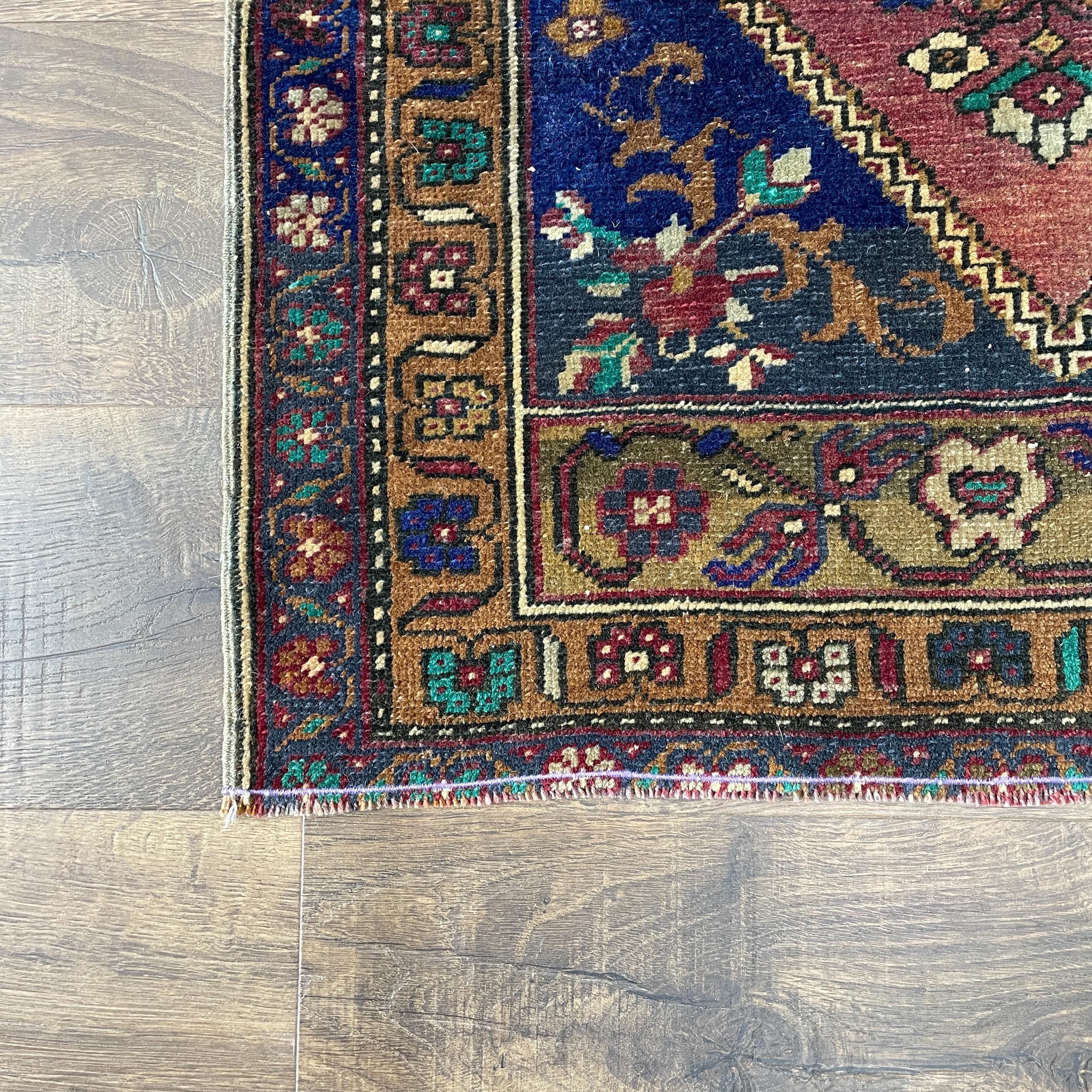 Handmade Turkish Wool Rug: Vintage Red Medallion Boho Accent