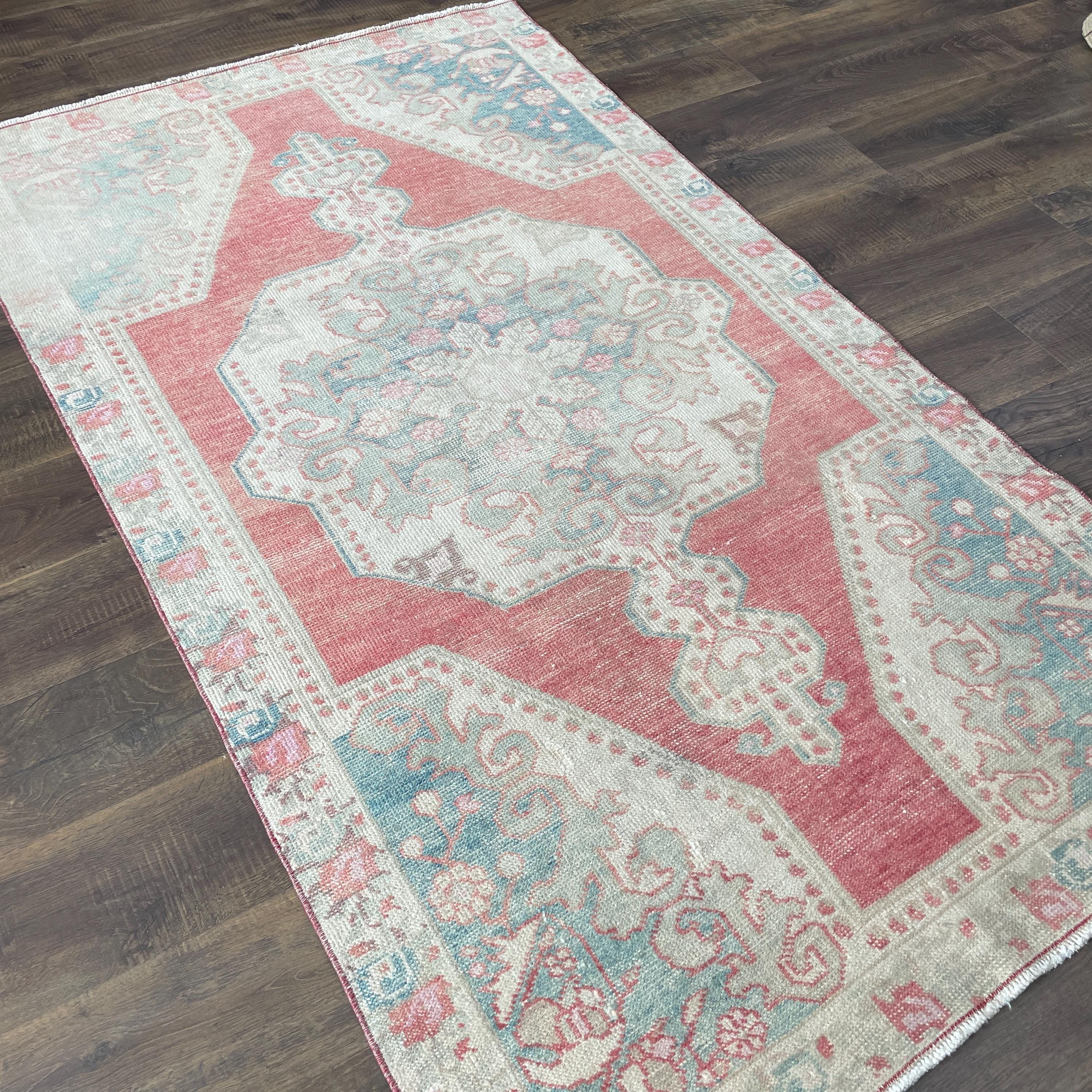 4'x7' Handmade Hand-Knotted Turkish Rug – Vintage Pink and Aqua Medallion Wool Rug