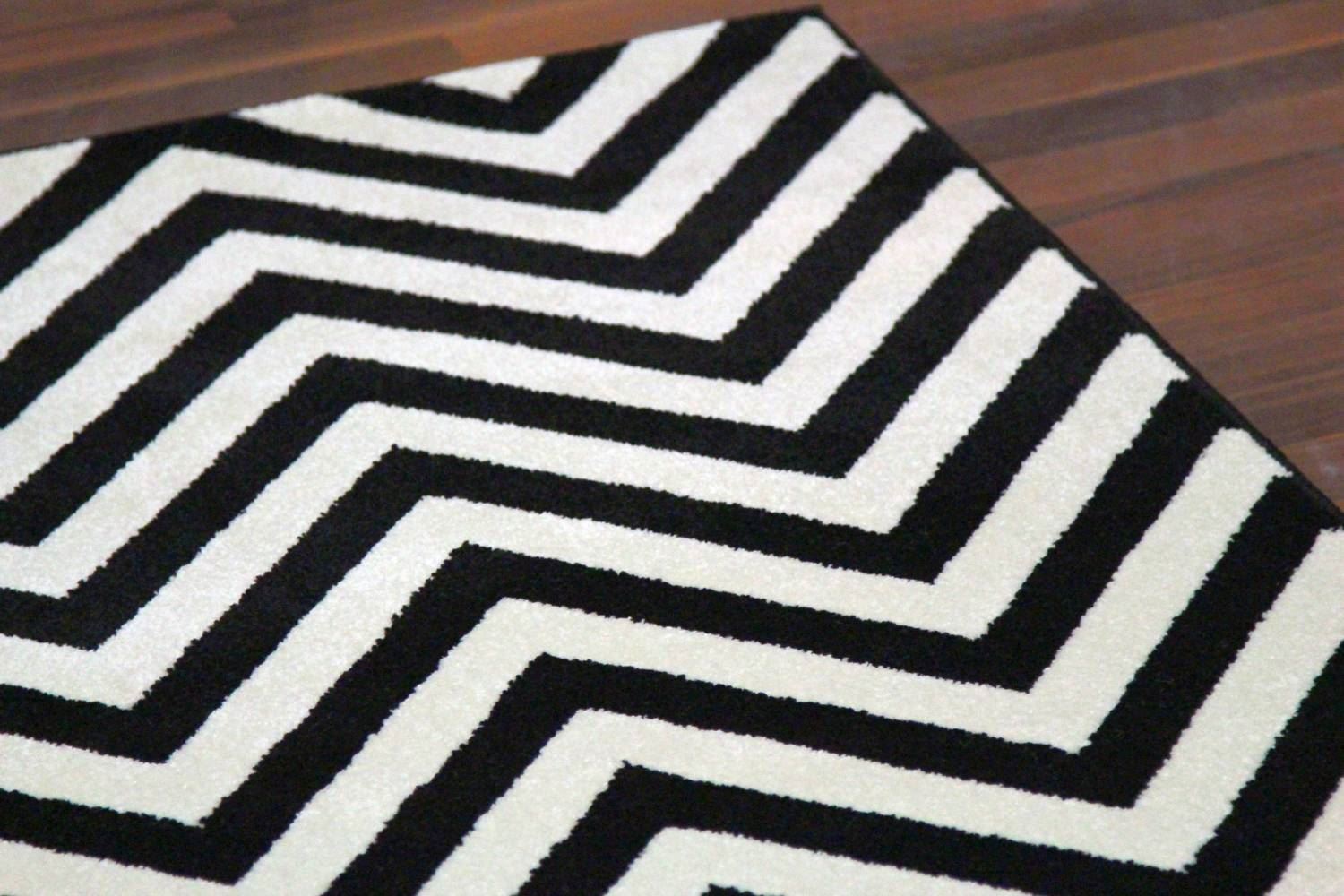Chevron Black & White Rug