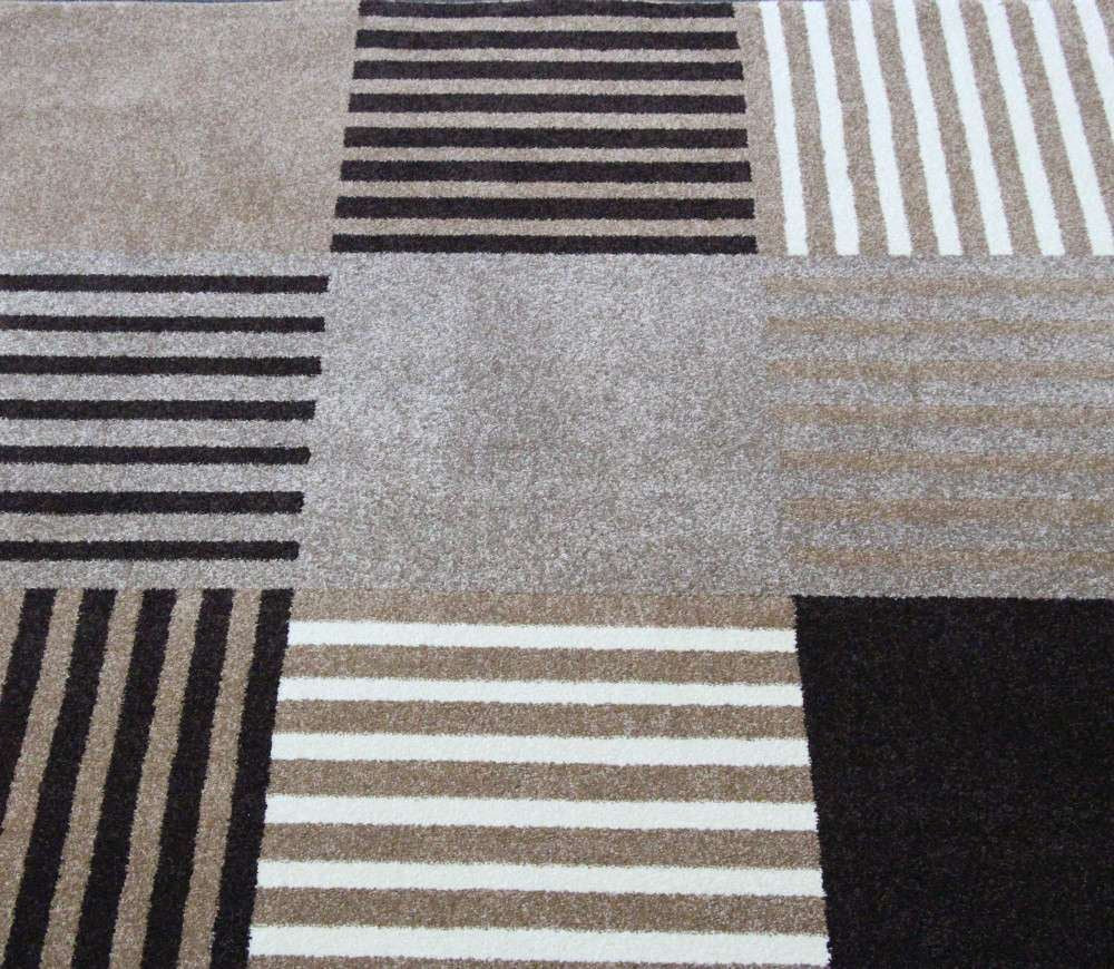Geometric Checker Brown Rug