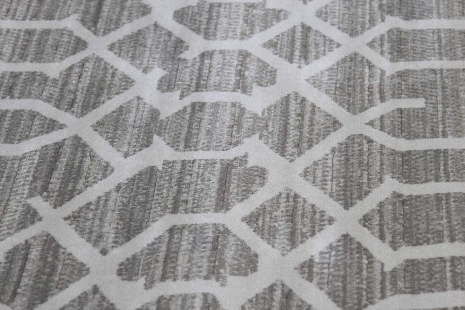 Pacific Gray Lattice Trellis Rug