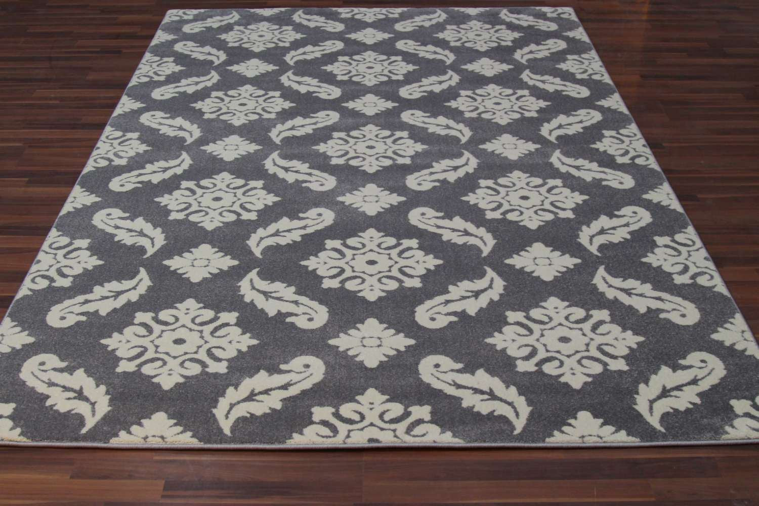 Transitional Floral Gray Rug