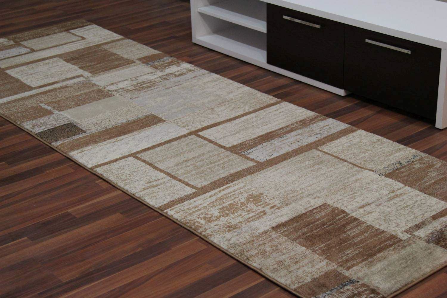 Versatile Neutral Brown Rug