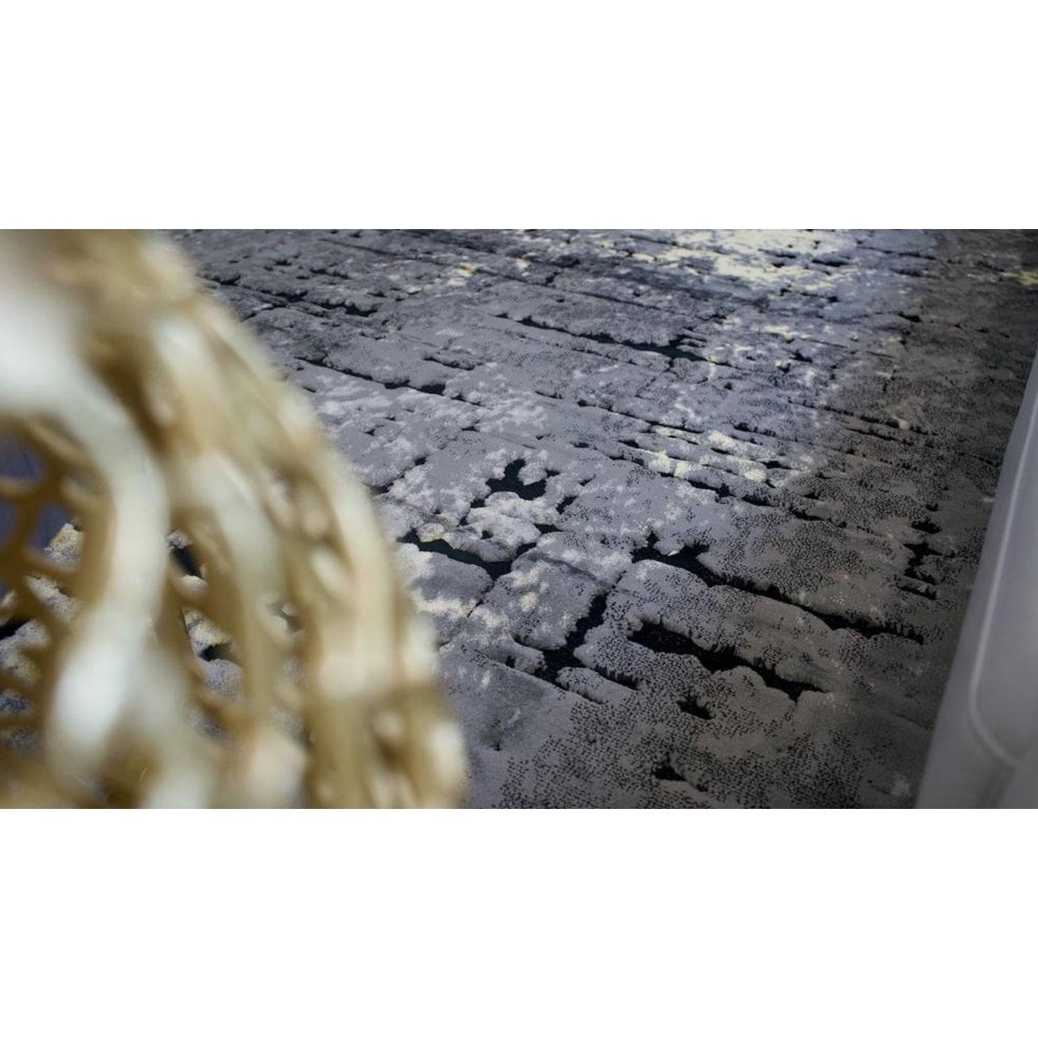 Feshane Textured Abstract Rug with Gold, Charcoal, and Yellow