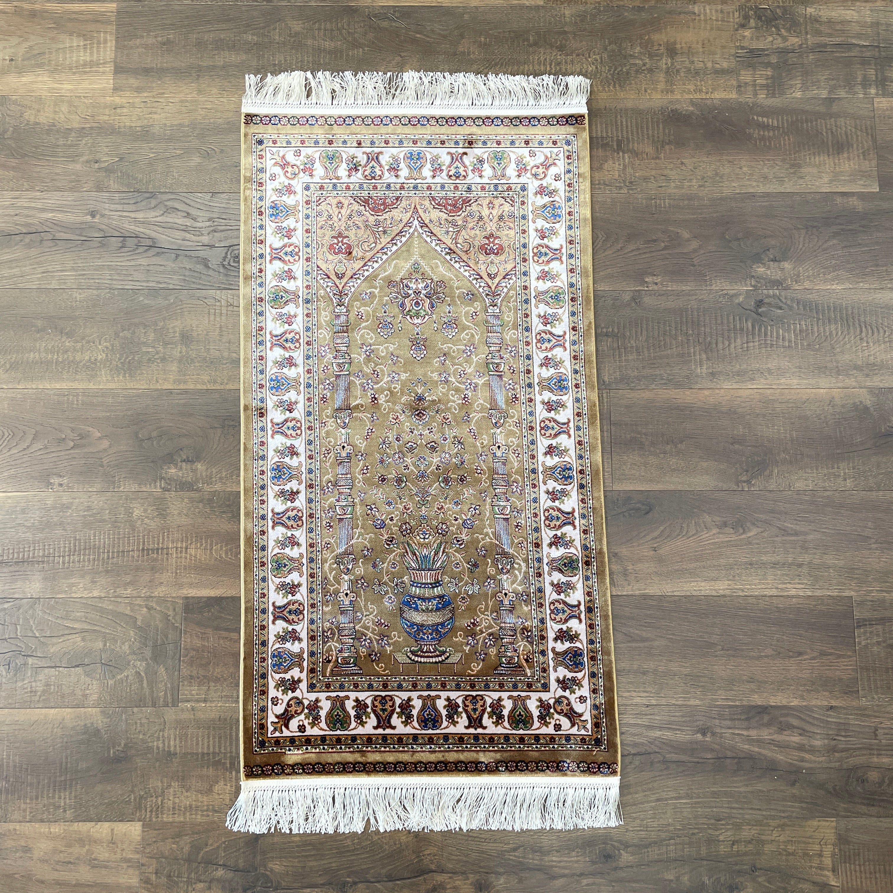 2'2"x4'3" Modal Silk Rug