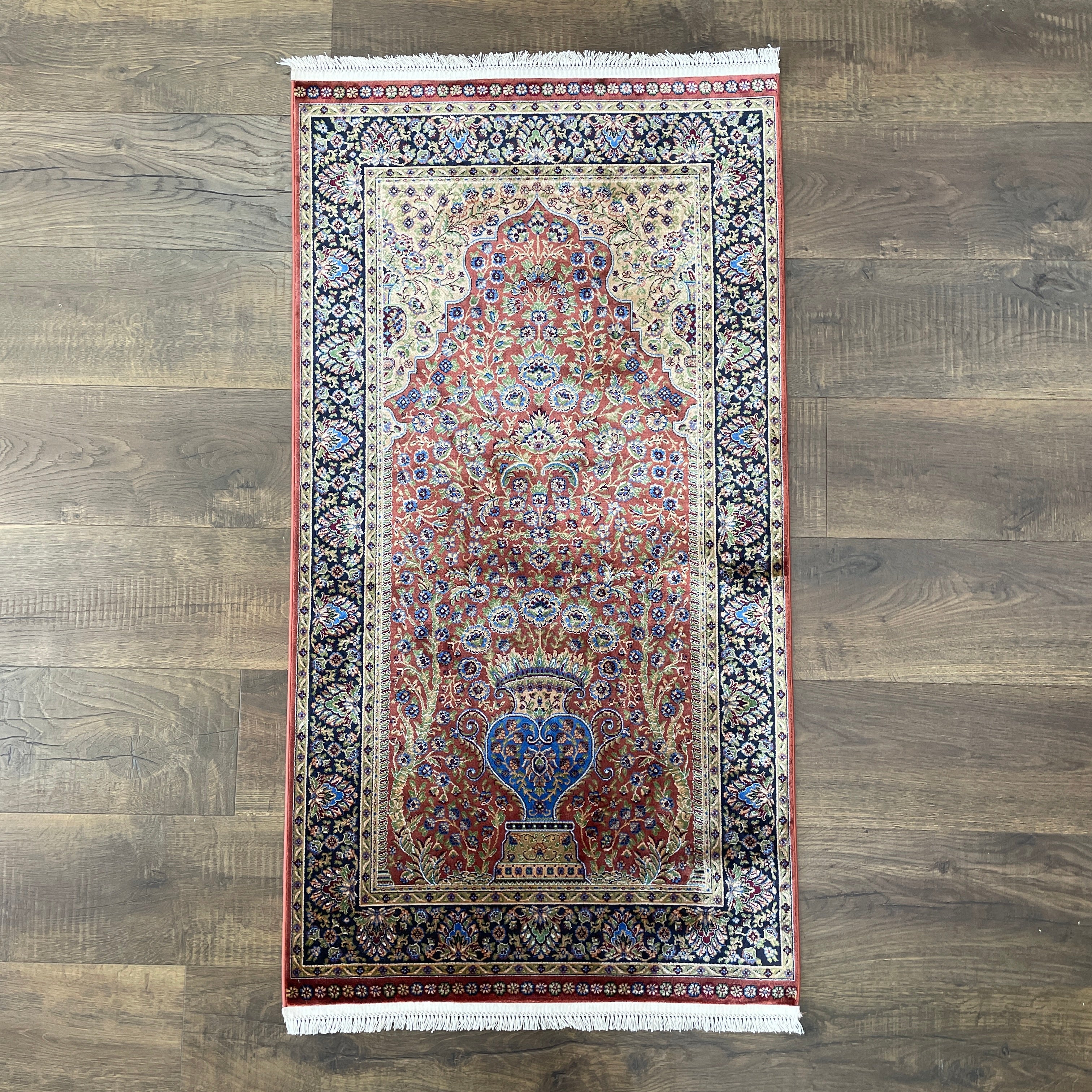 2'2"x4'3" Modal Silk Rug