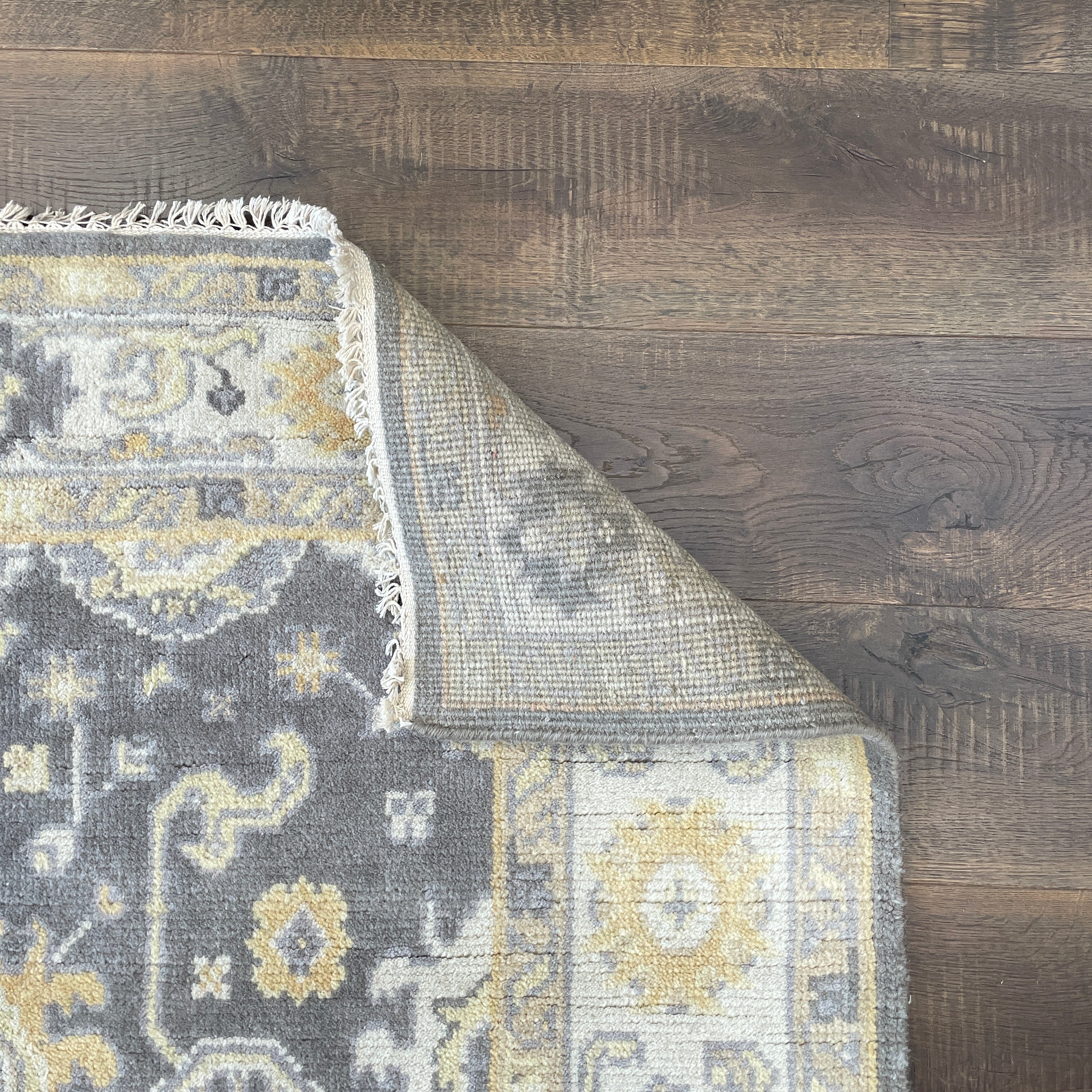 4' x 6' Hand Knotted Wool Rug
