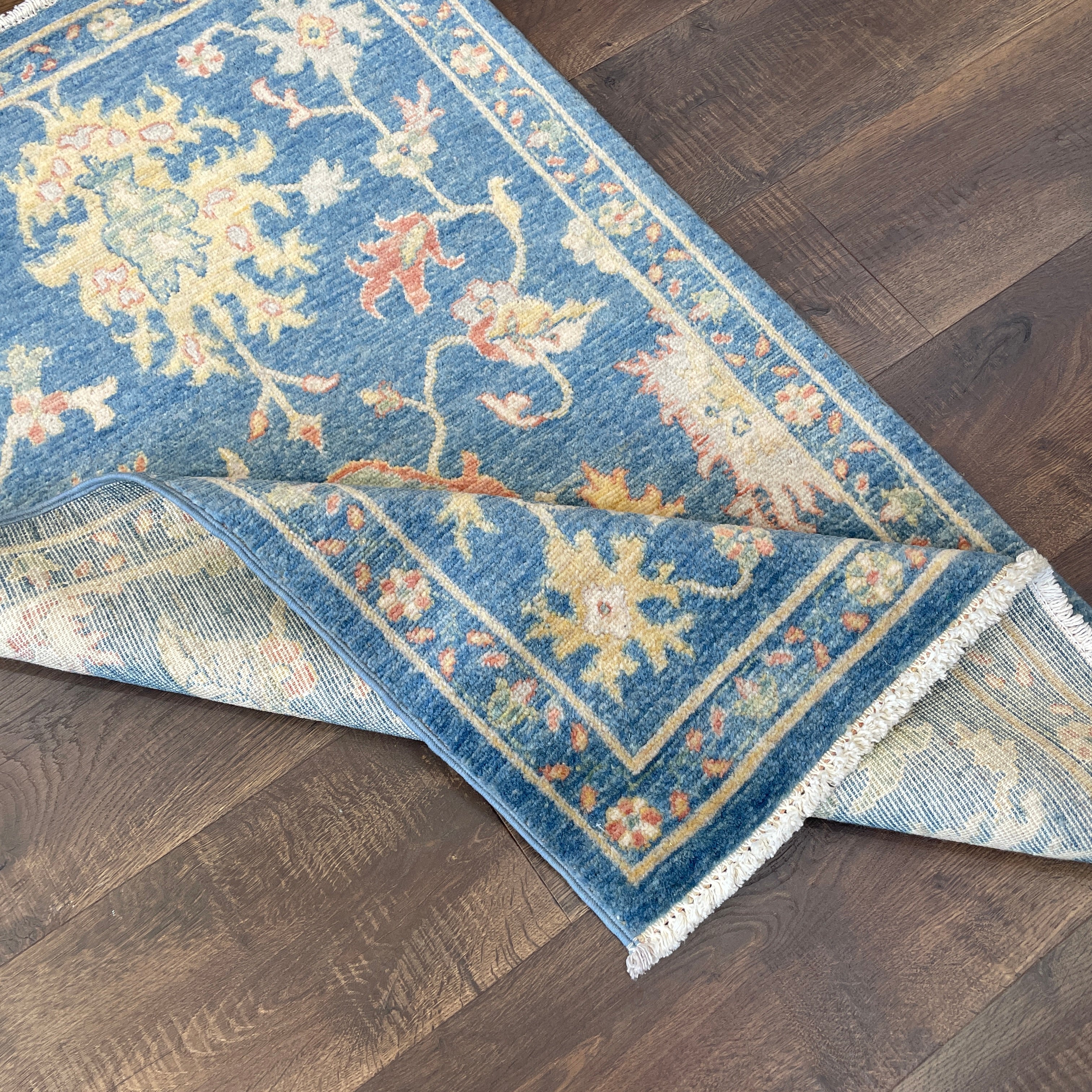 Hand-Spun Vegetable Dye Rich Blue Floral Accent Rug, 2'5" x 4'