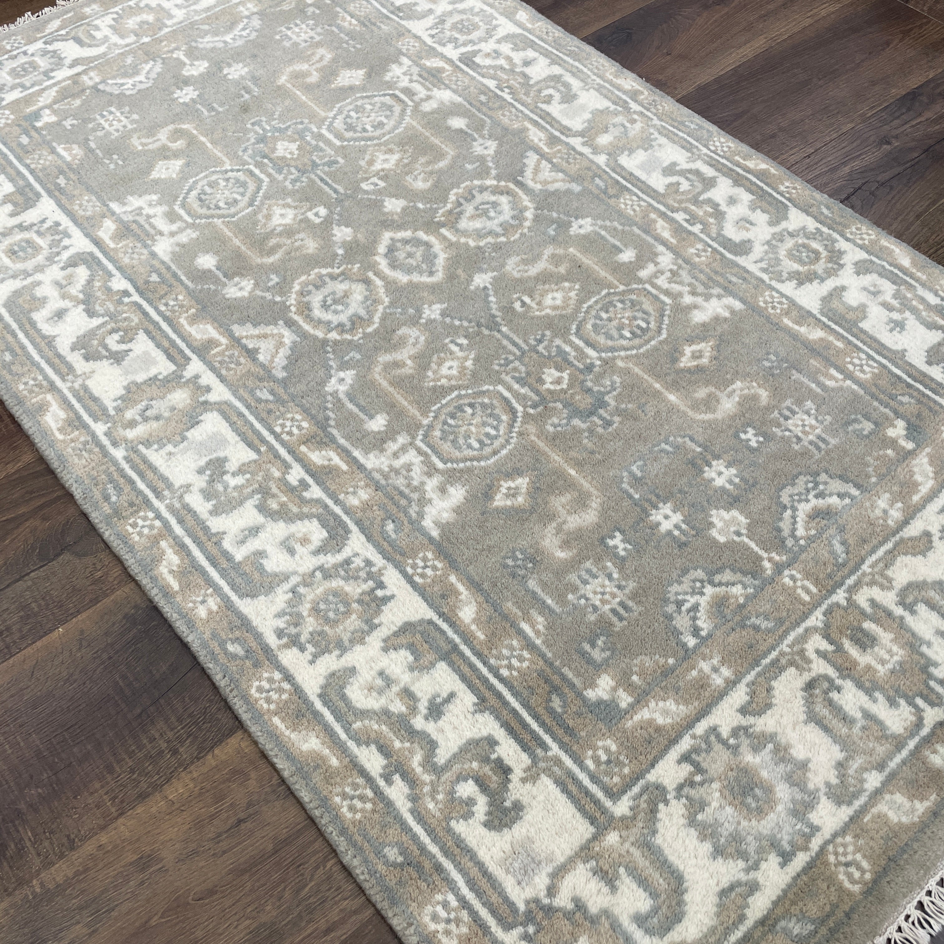 3x5 Neutral Gray Oushak Rug | Hand Knotted Wool Accent Rug (3' x 5'2")