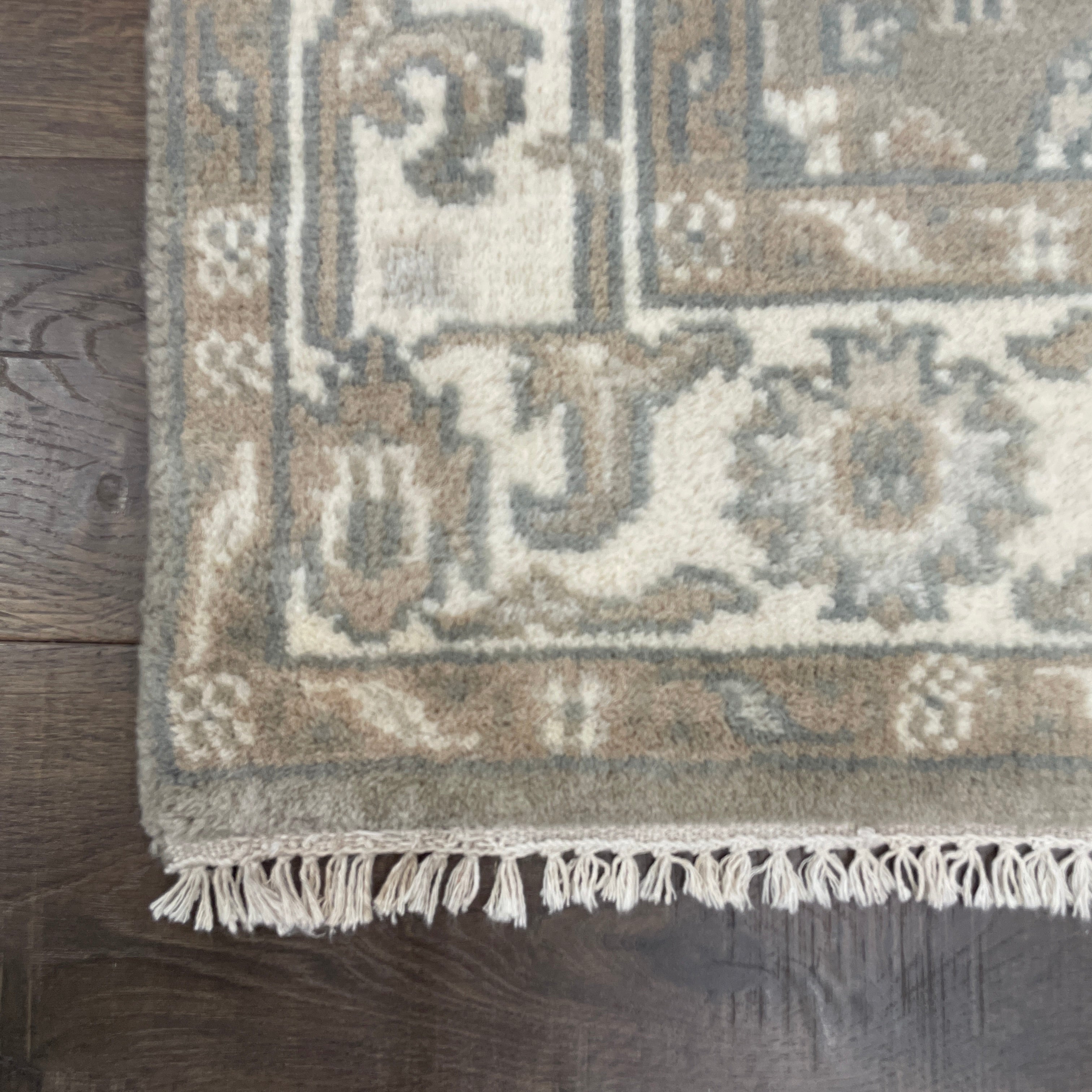 3x5 Neutral Gray Oushak Rug | Hand Knotted Wool Accent Rug (3' x 5'2")
