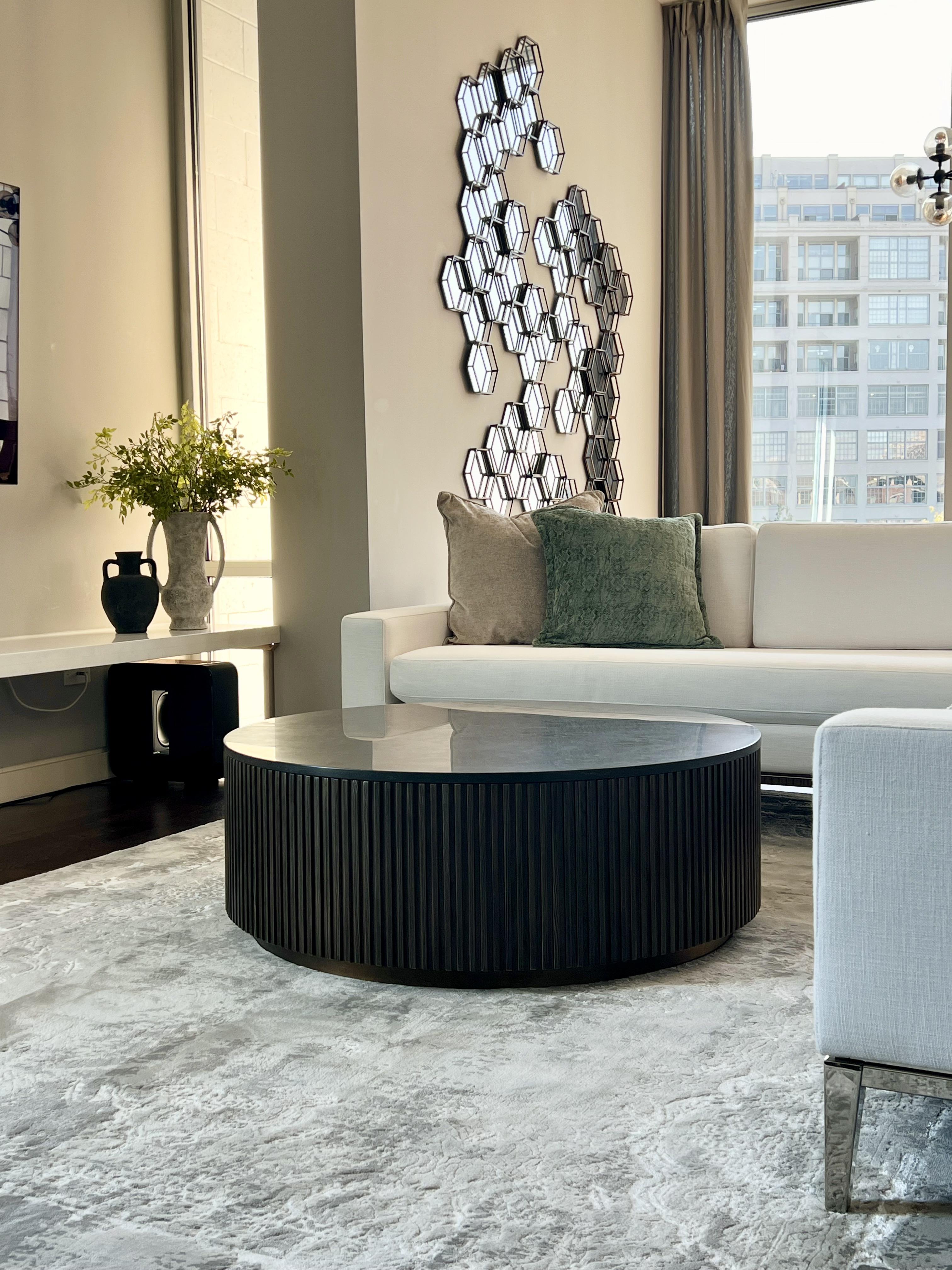 Davinci Shimmer Border Distressed Rug
