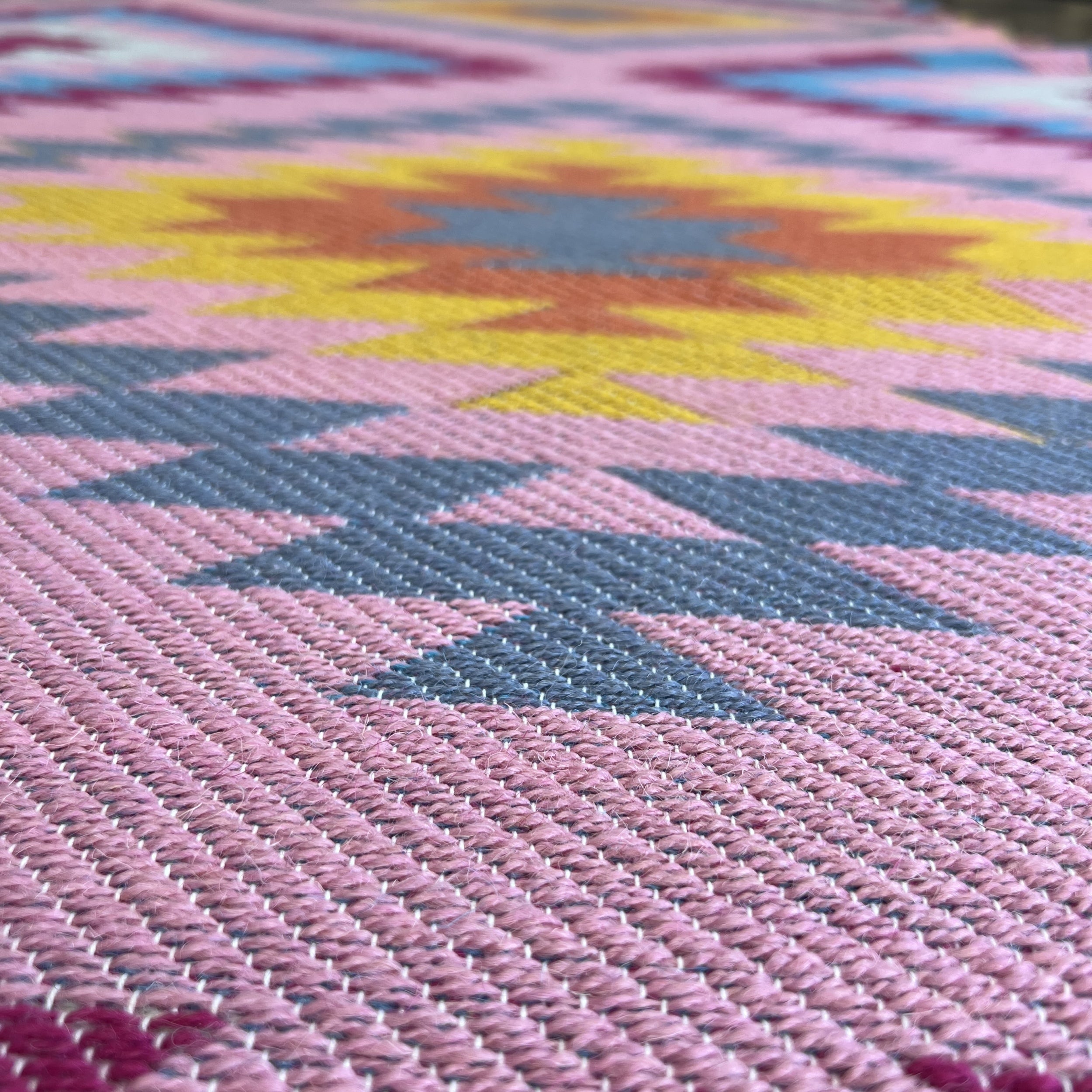 Pink Turkish Kilim Rug – Colorful Wool Flat-Weave with Geometric Tribal Pattern
