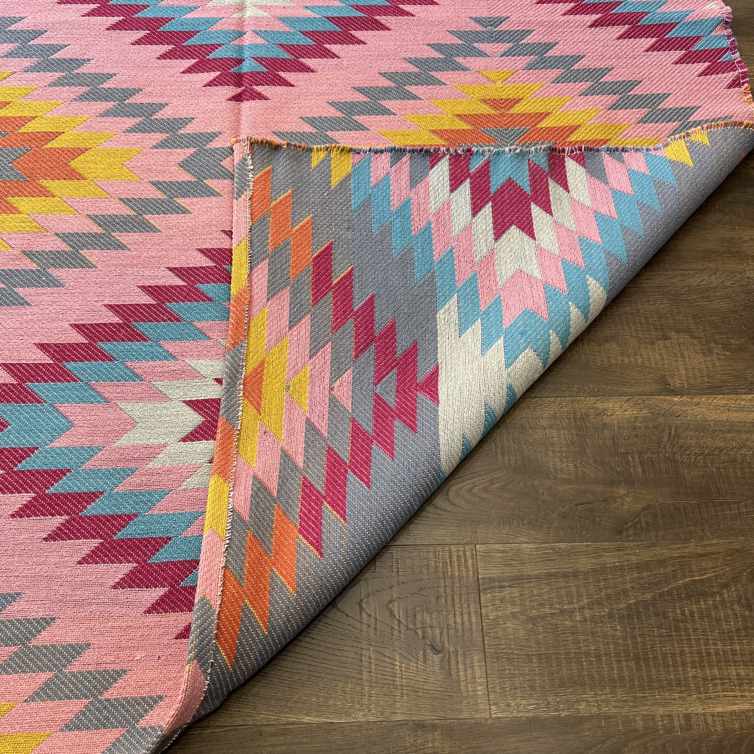 Pink Turkish Kilim Rug – Colorful Wool Flat-Weave with Geometric Tribal Pattern