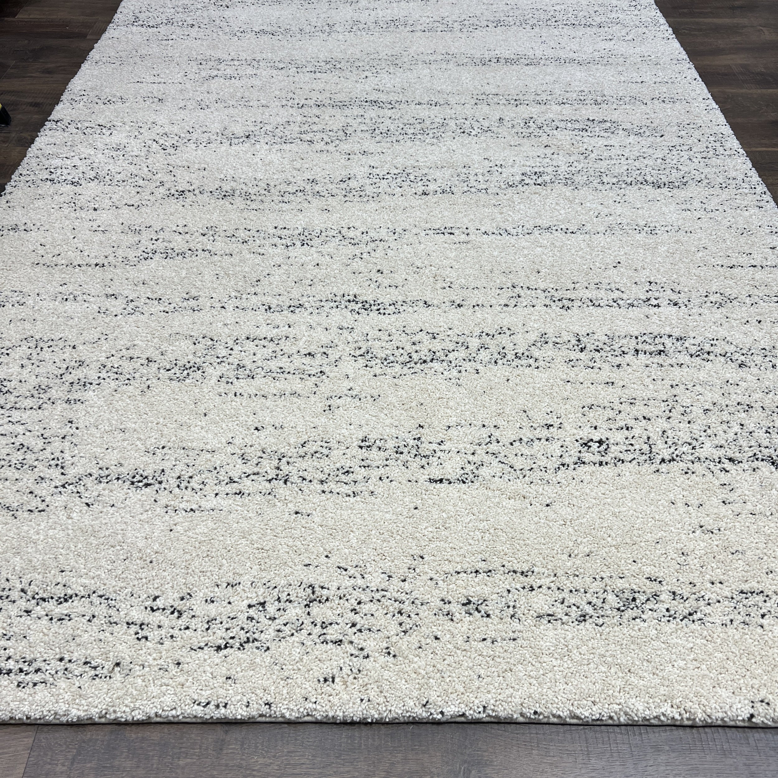 Plush 1-Inch Ultra-Thick, High-Density Luxury Rug in Ivory