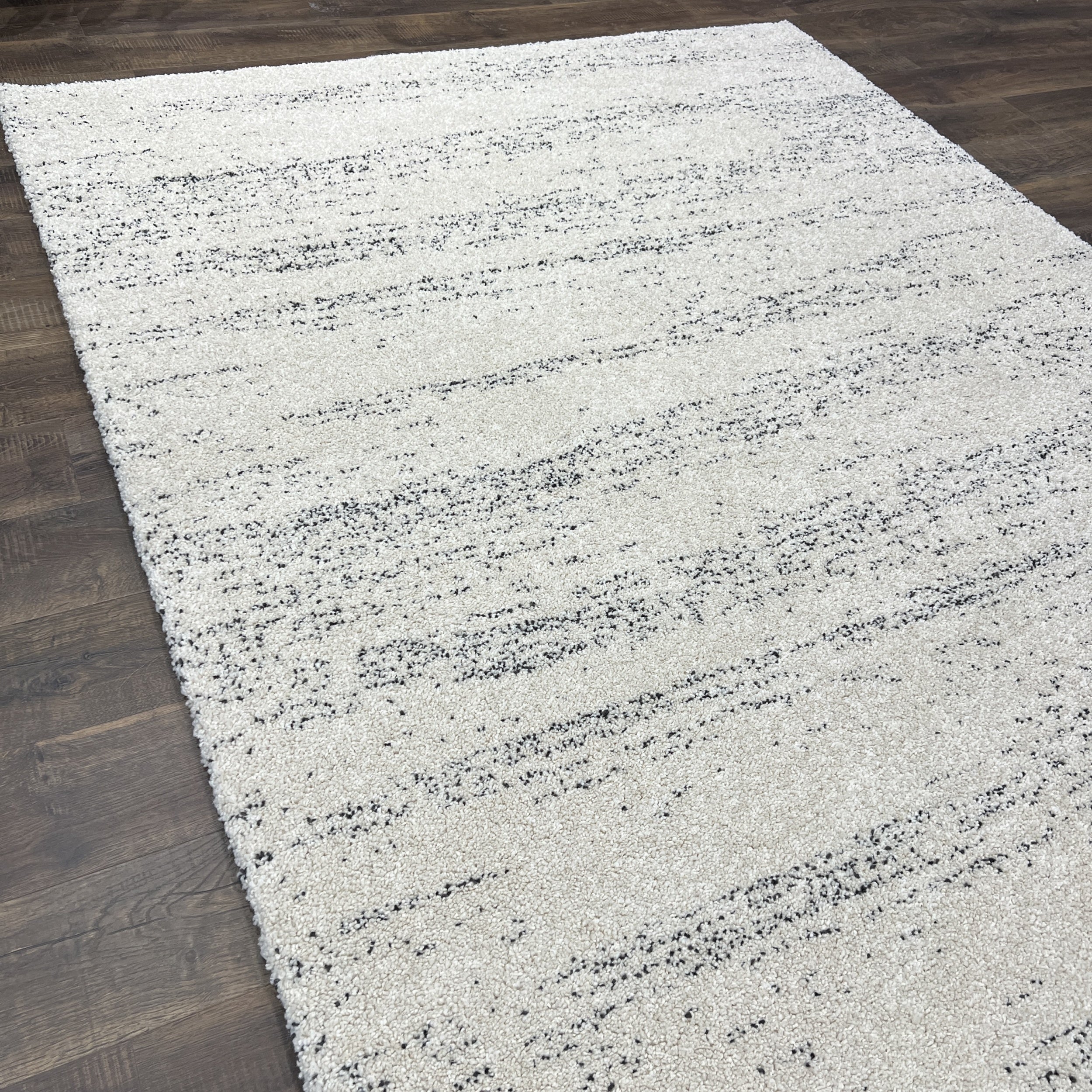 Plush 1-Inch Ultra-Thick, High-Density Luxury Rug in Ivory