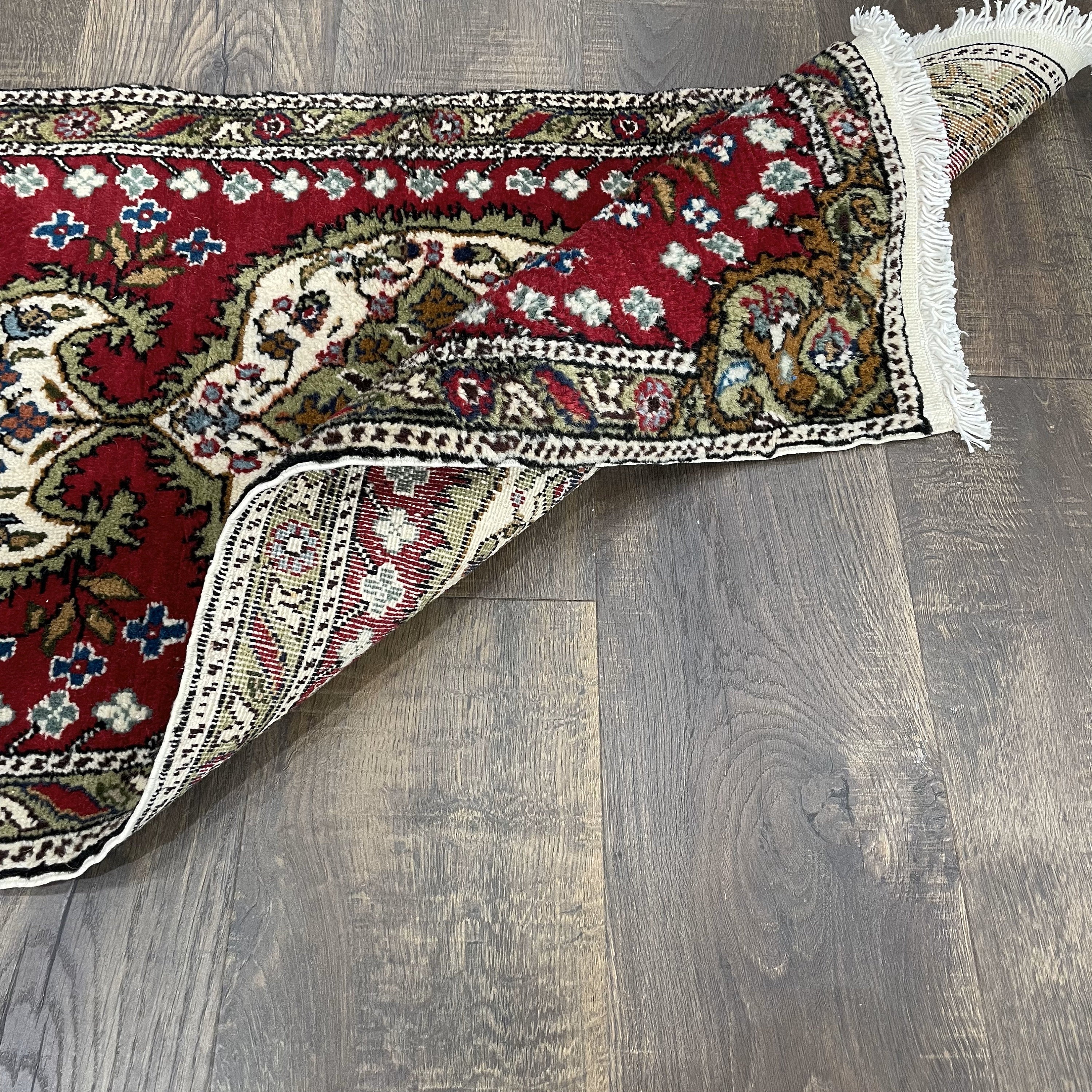 Vintage Turkish Wool Rug: 2x3.5 Ft Hand-Knotted Medallion Design
