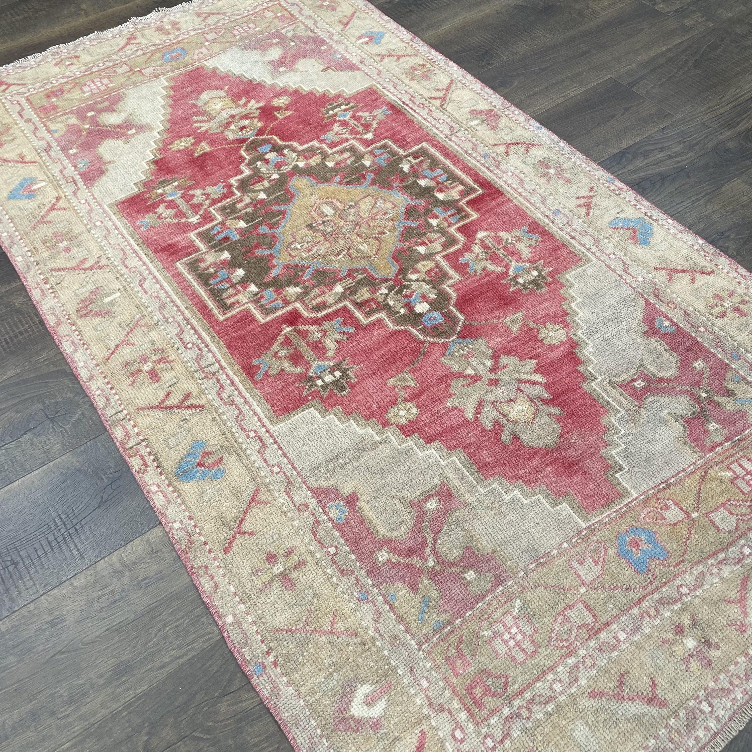 Oushak Turkish Rug (3.5x6): Hand-Knotted Wool, Distressed Boho Chic