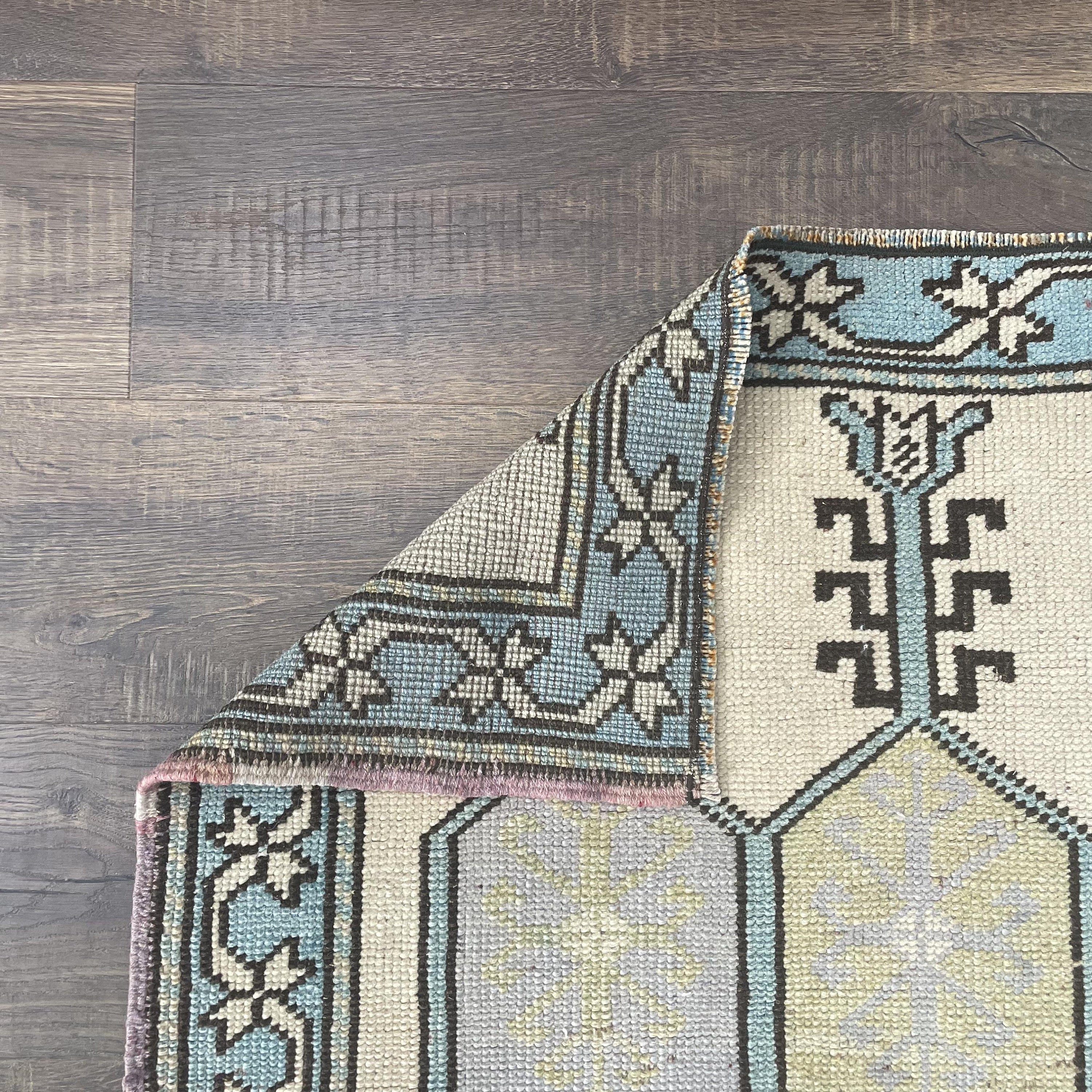 Hand-Knotted Wool Rug (3x5): Vintage Turkish Oastel Neutral Blue