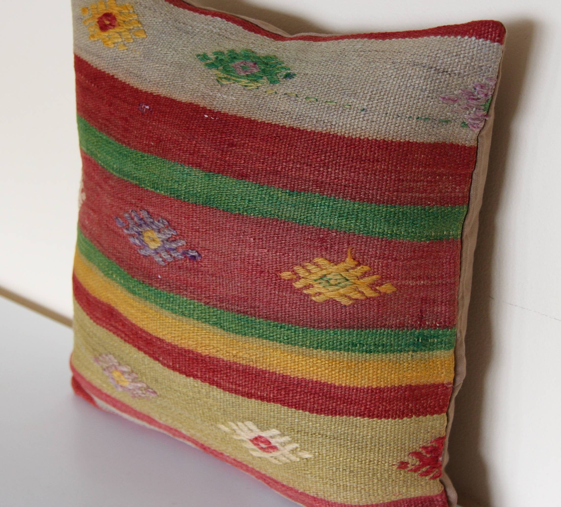 Vintage Rug Pillow Cover - Hand-Knotted Wool Kilim Cushion 16x16