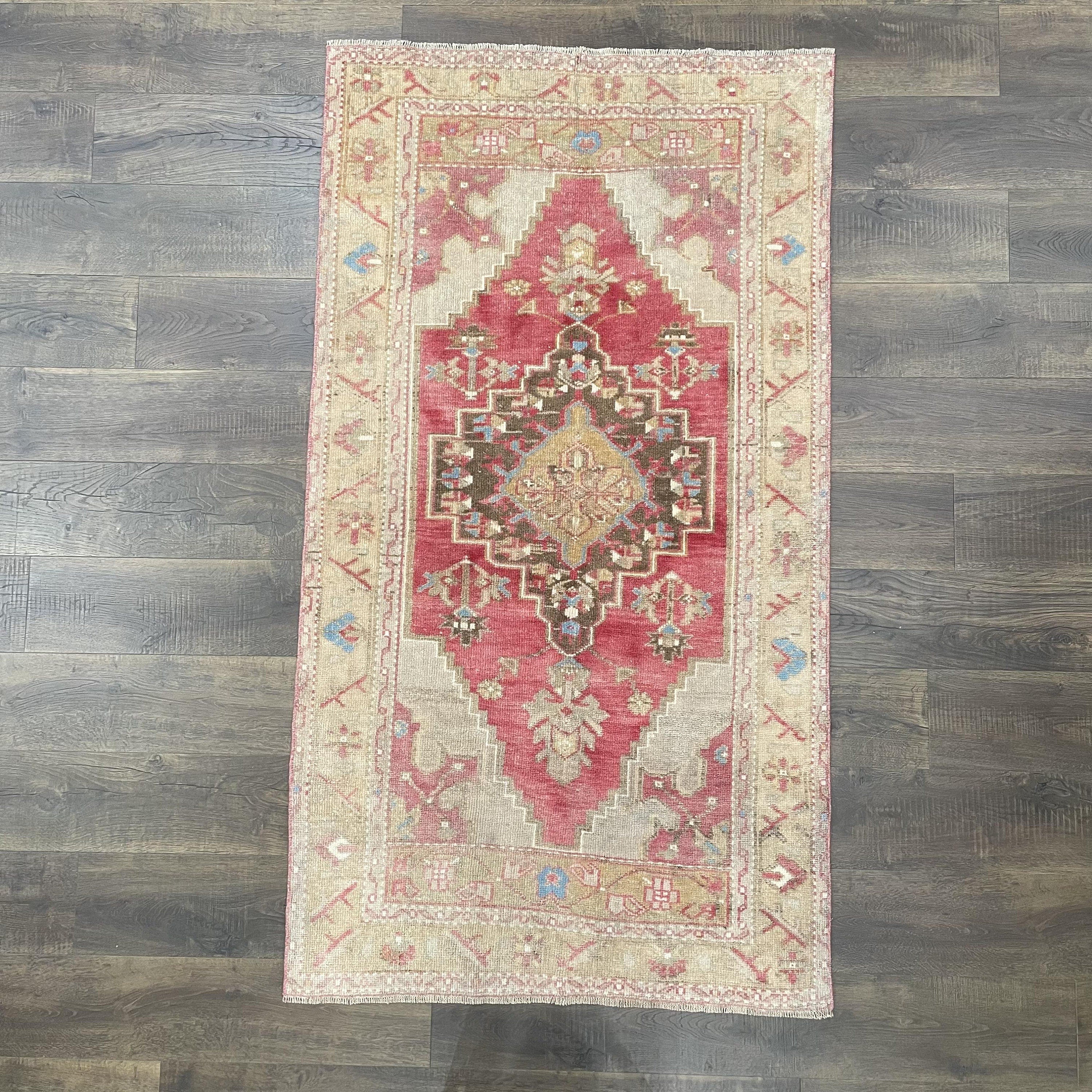 Oushak Turkish Rug (3.5x6): Hand-Knotted Wool, Distressed Boho Chic
