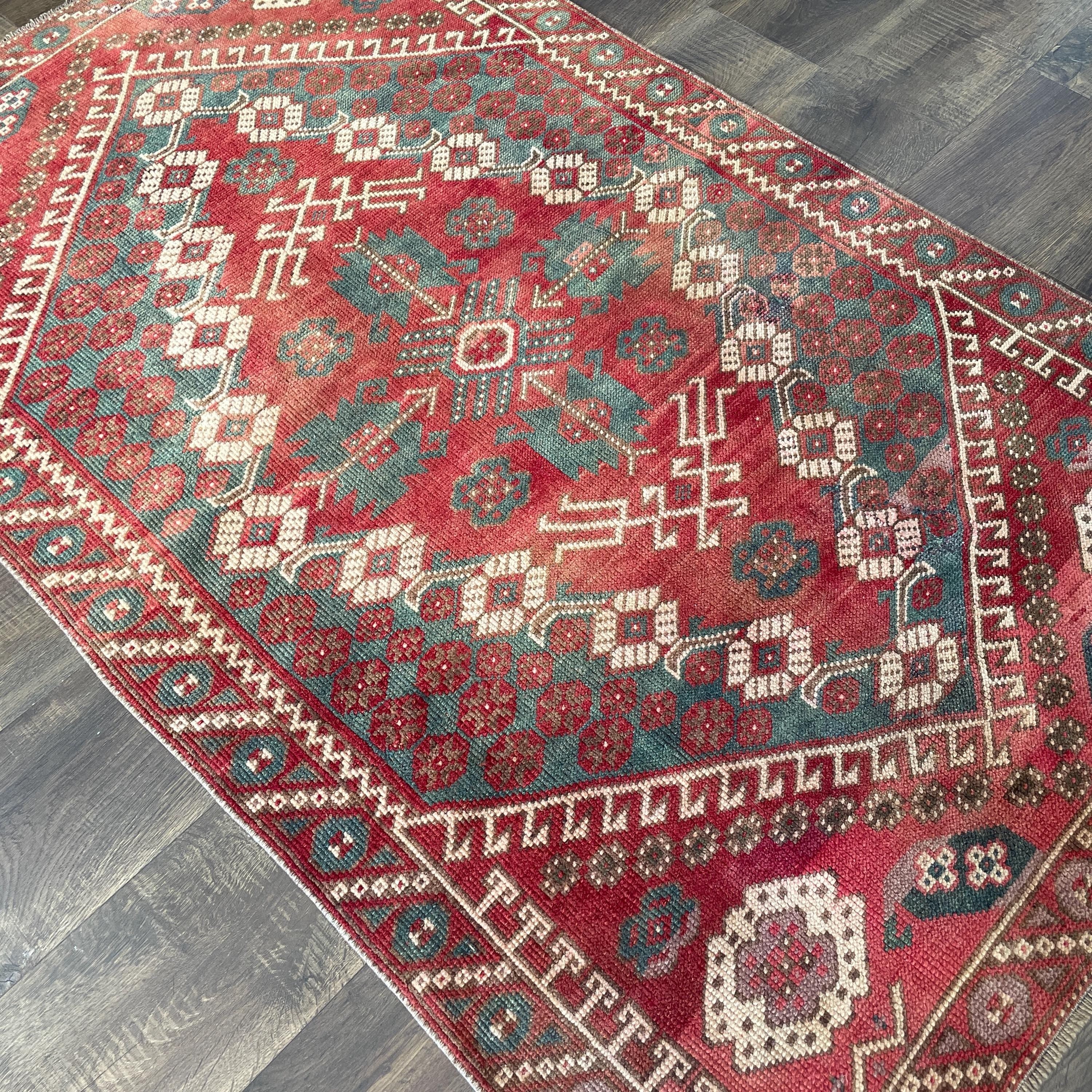 Handmade Turkish Wool Rug (3'3"x5'4") - Eco-Friendly Boho Decor