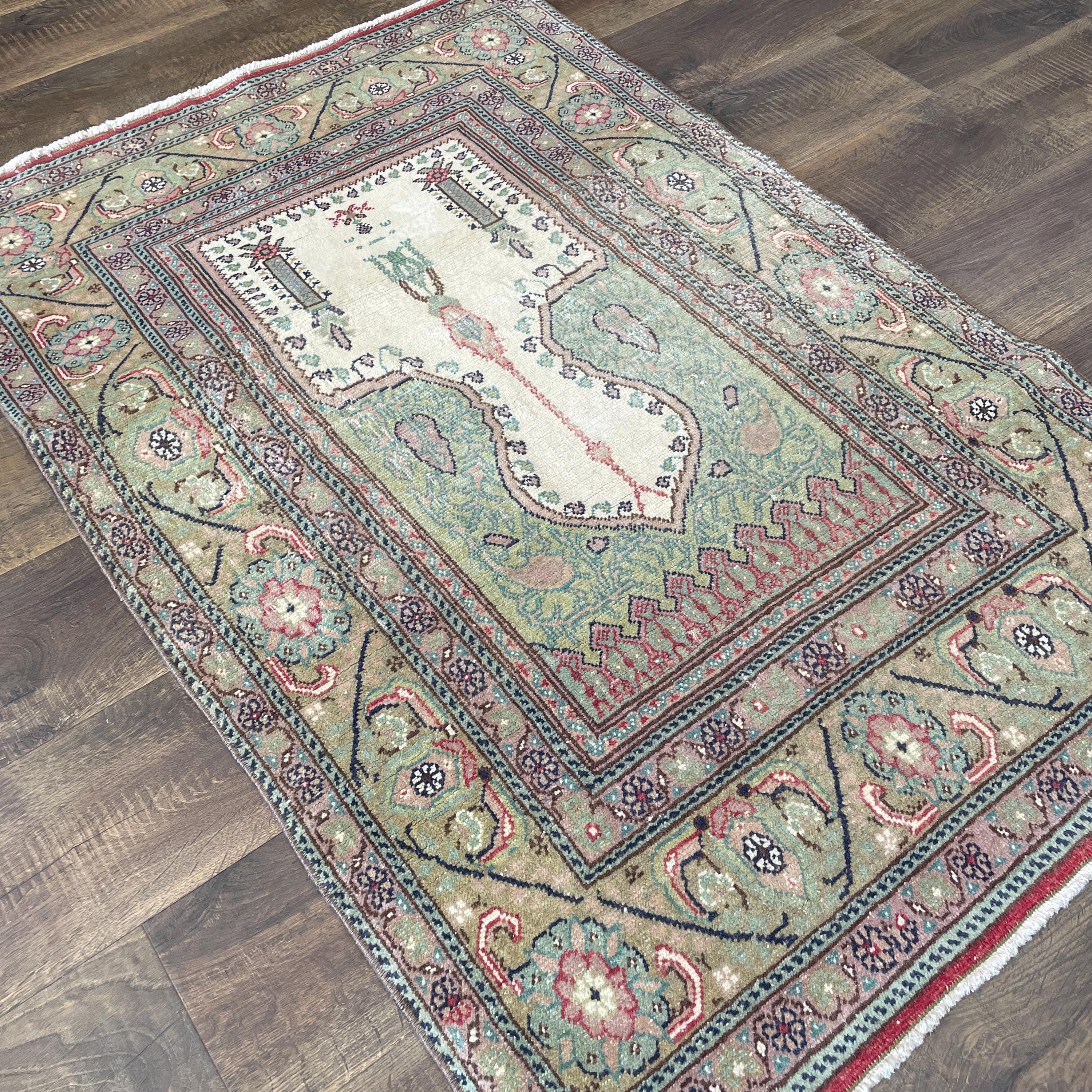 Handmade Wool Rug 3'x4'6" - Turkish Vintage Area Rug, Eco-Friendly Home Decor