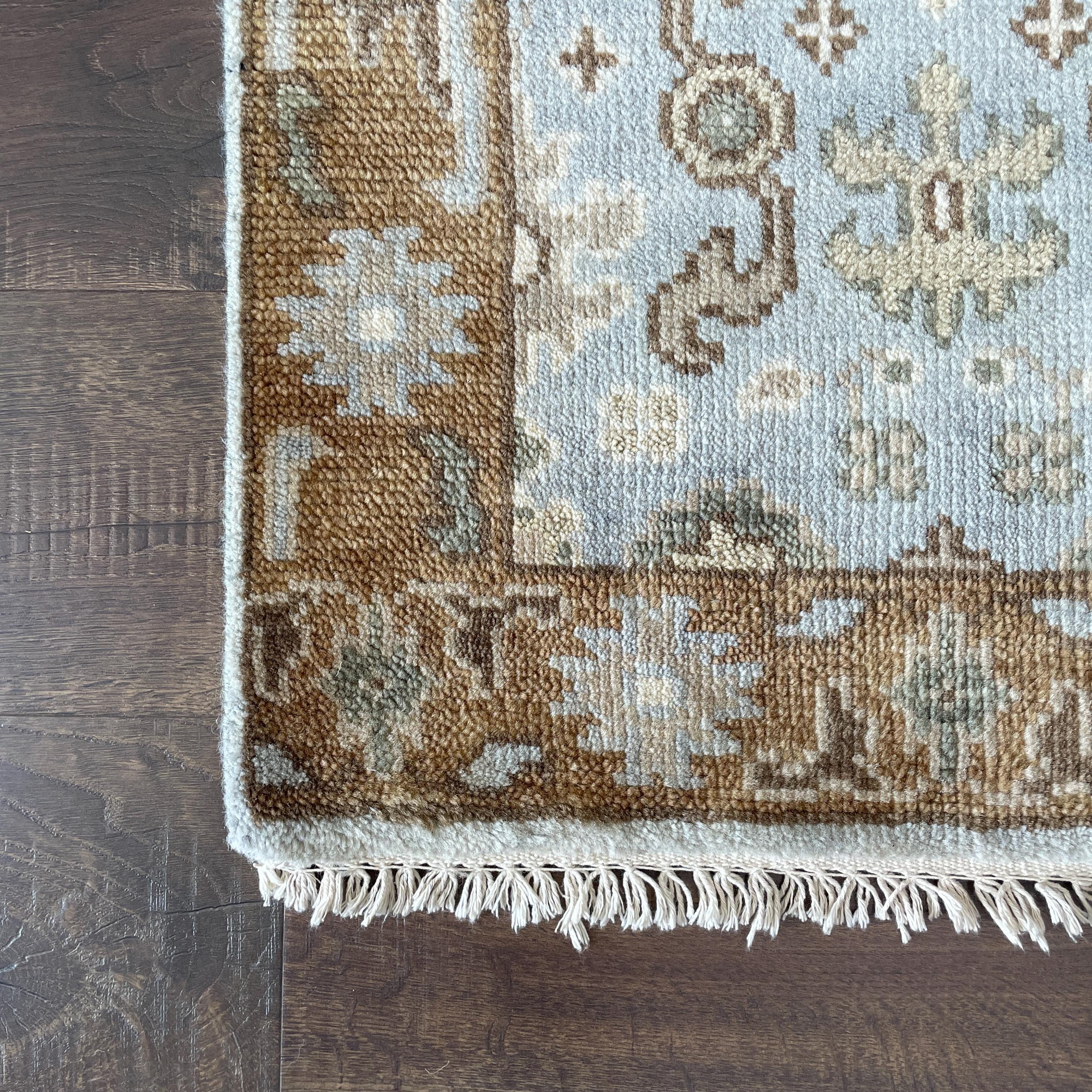 Handmade Wool Accent Rug: Bohemian Small Area Rug (2'1"x3'3")