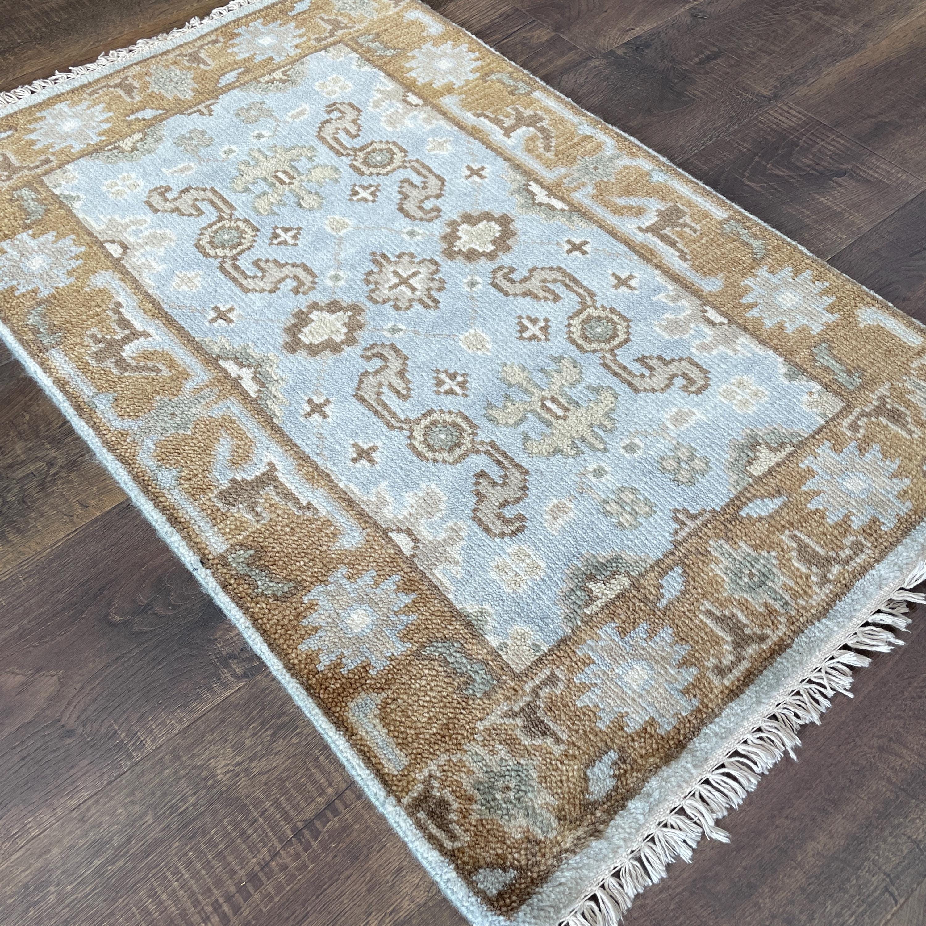 Handmade Wool Accent Rug: Bohemian Small Area Rug (2'1"x3'3")