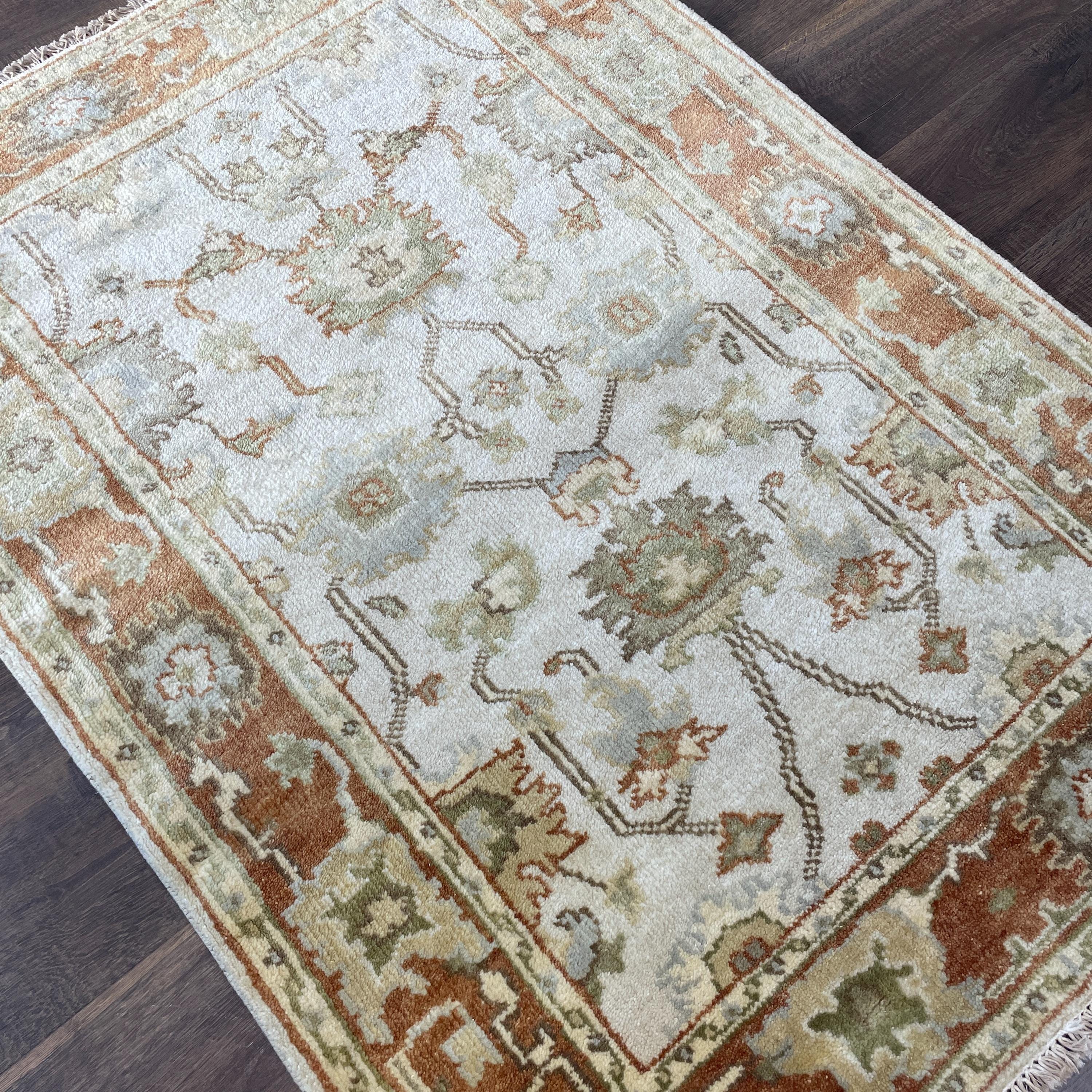Handmade Turkish Wool Area Rug: Vintage Oriental Boho Decor (3'5"x4'9")