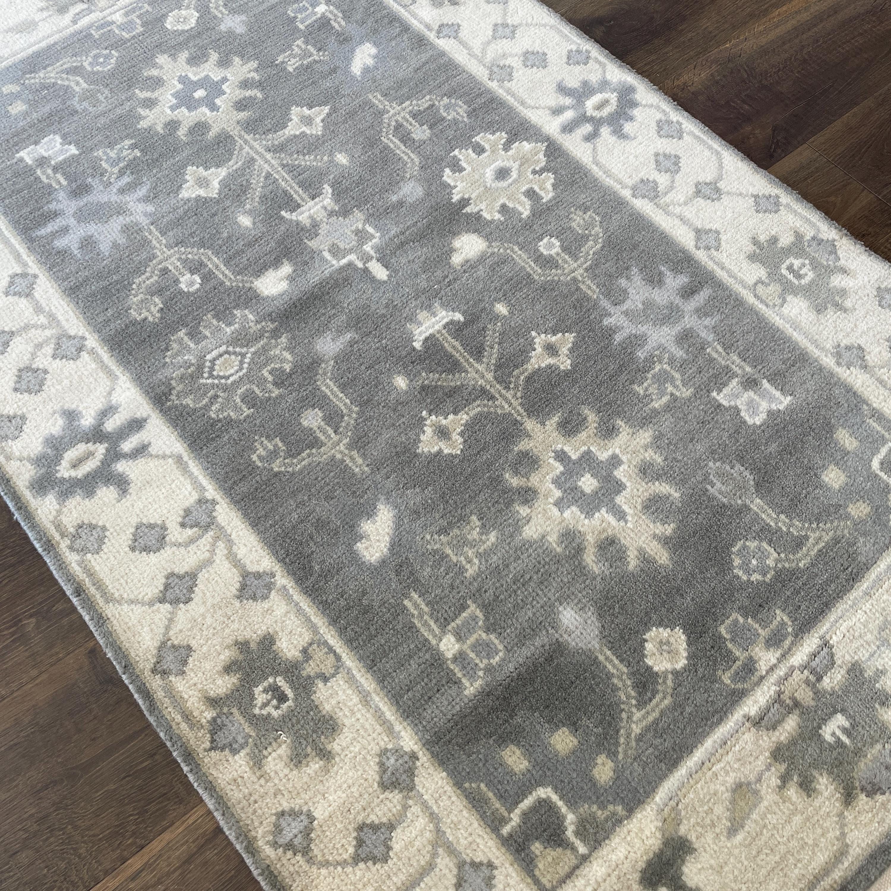 Handmade Turkish Wool Rug (3'x5'): Gray Ivory Boho Chic Decor