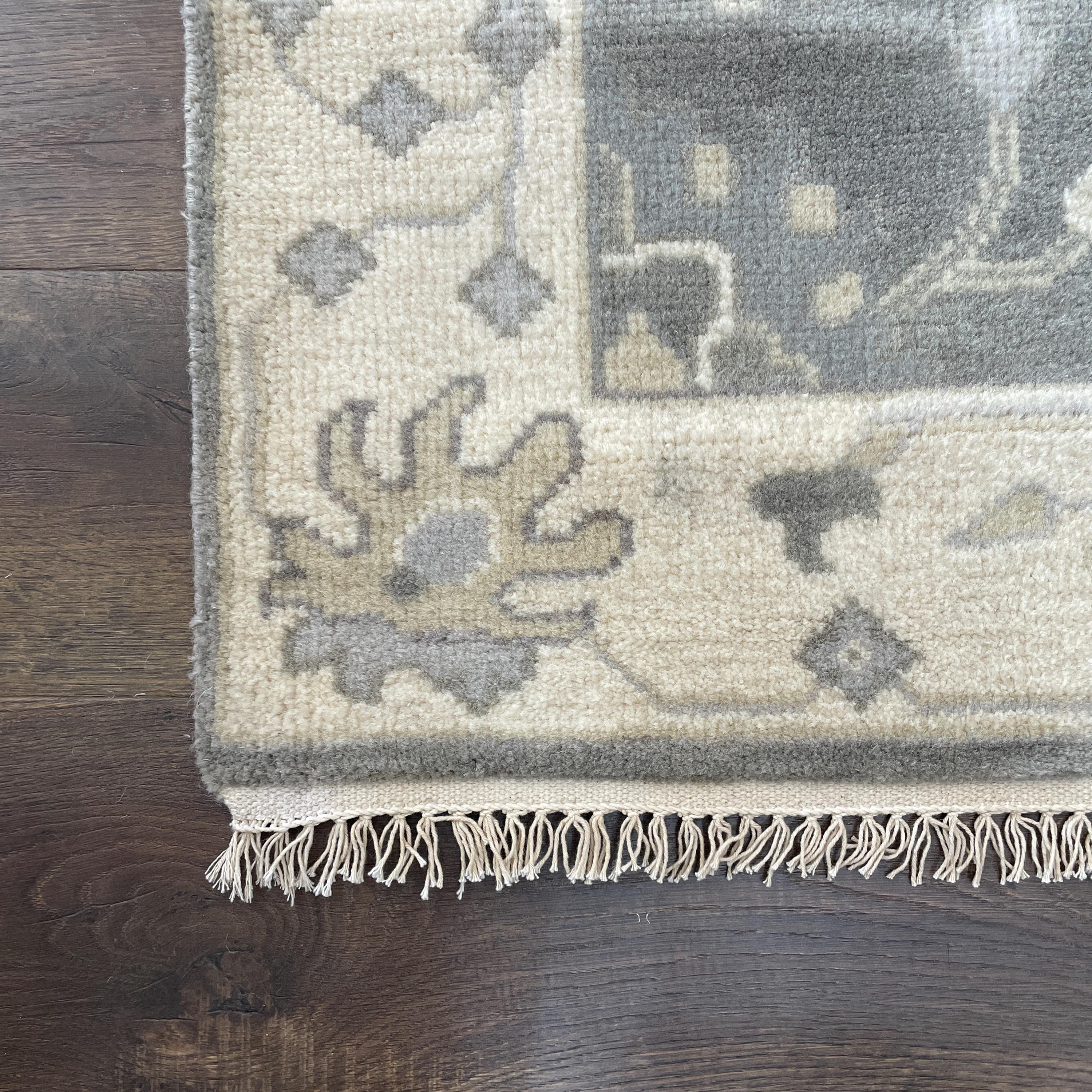 Handmade Turkish Wool Rug (3'x5'): Gray Ivory Boho Chic Decor