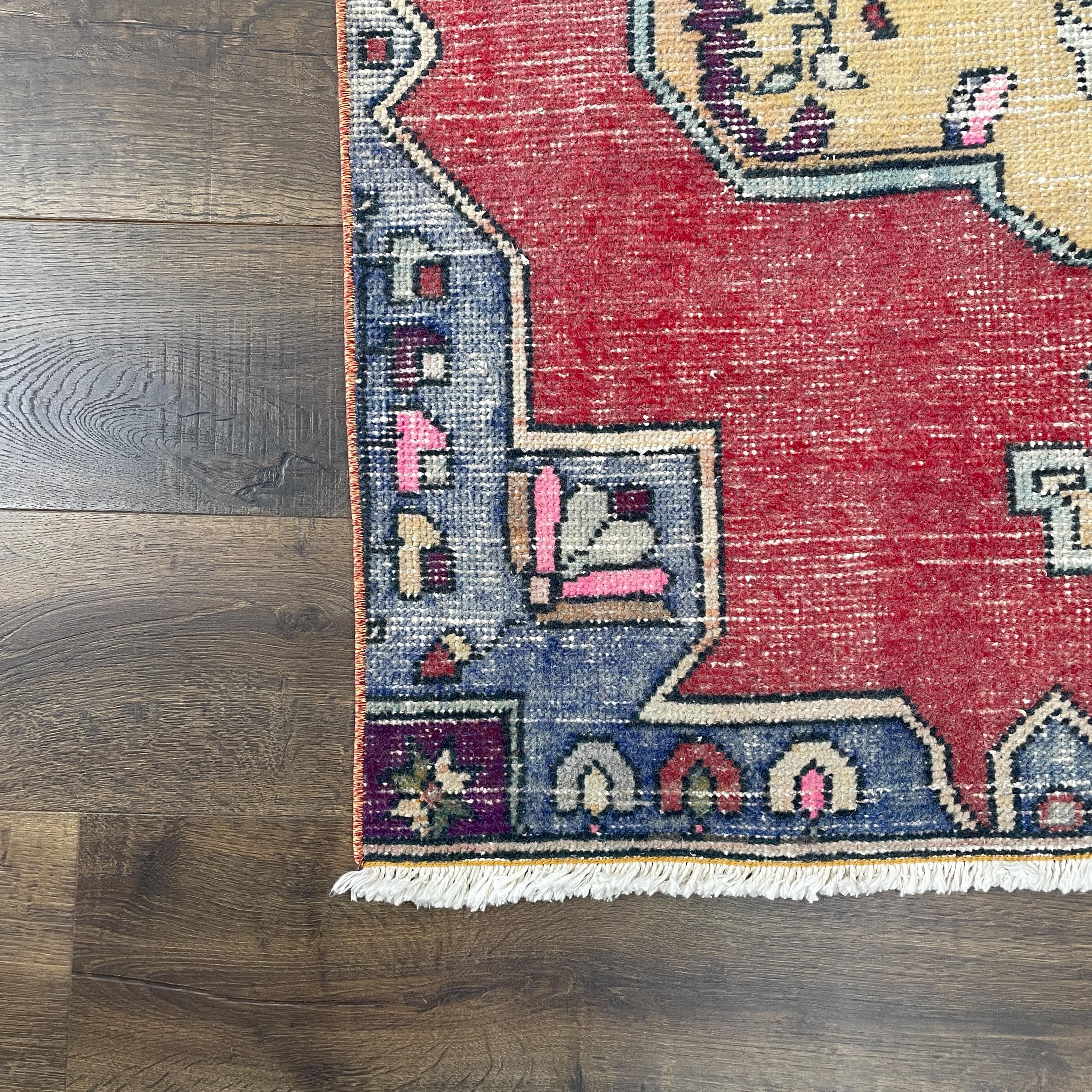 Handmade Wool Runner Rug: Red & Yellow Medallion Boho Rug (3'6"x7'4")