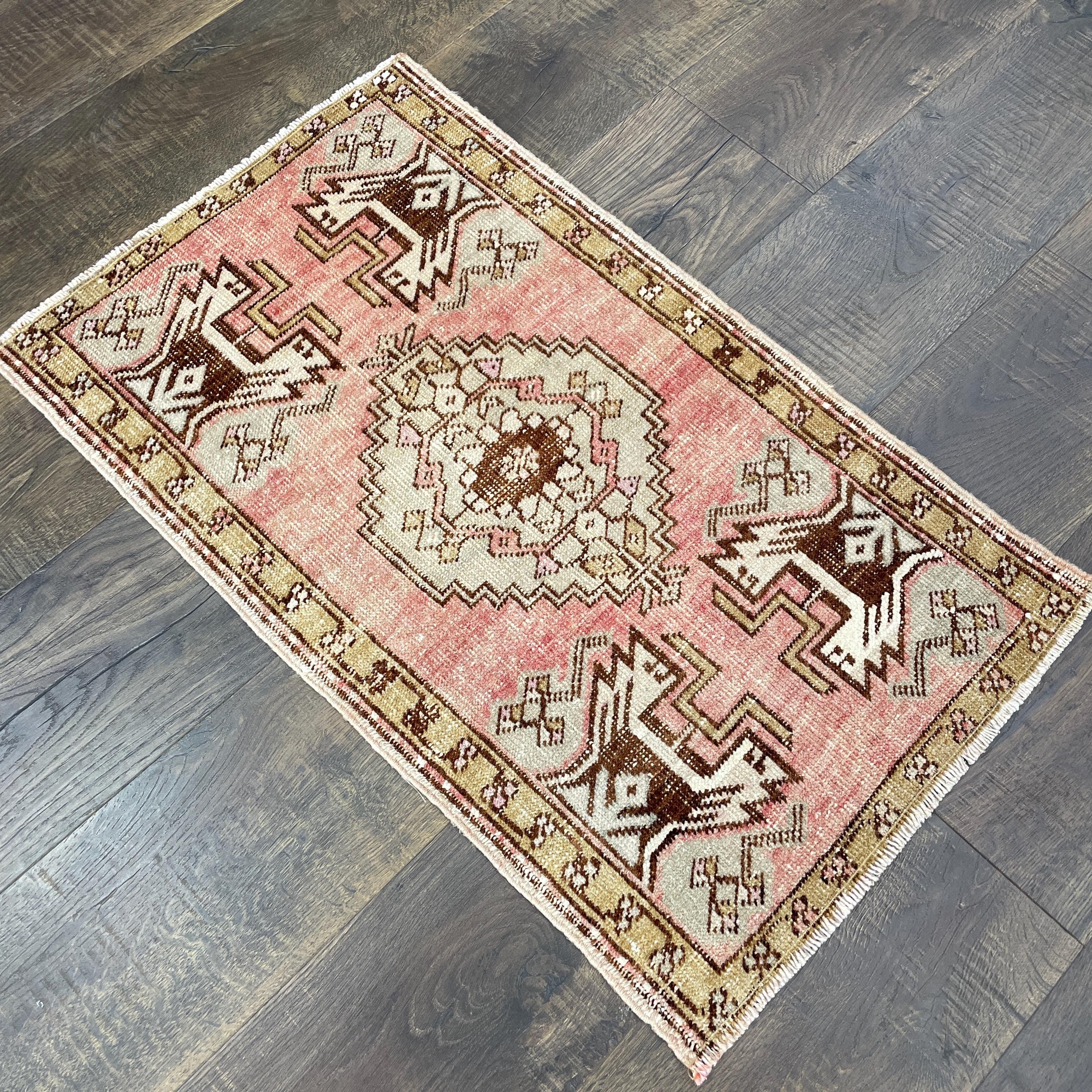 Hand-Knotted Turkish Wool Rug: Vintage Oushak Accent Rug (1'8" x 2'9")