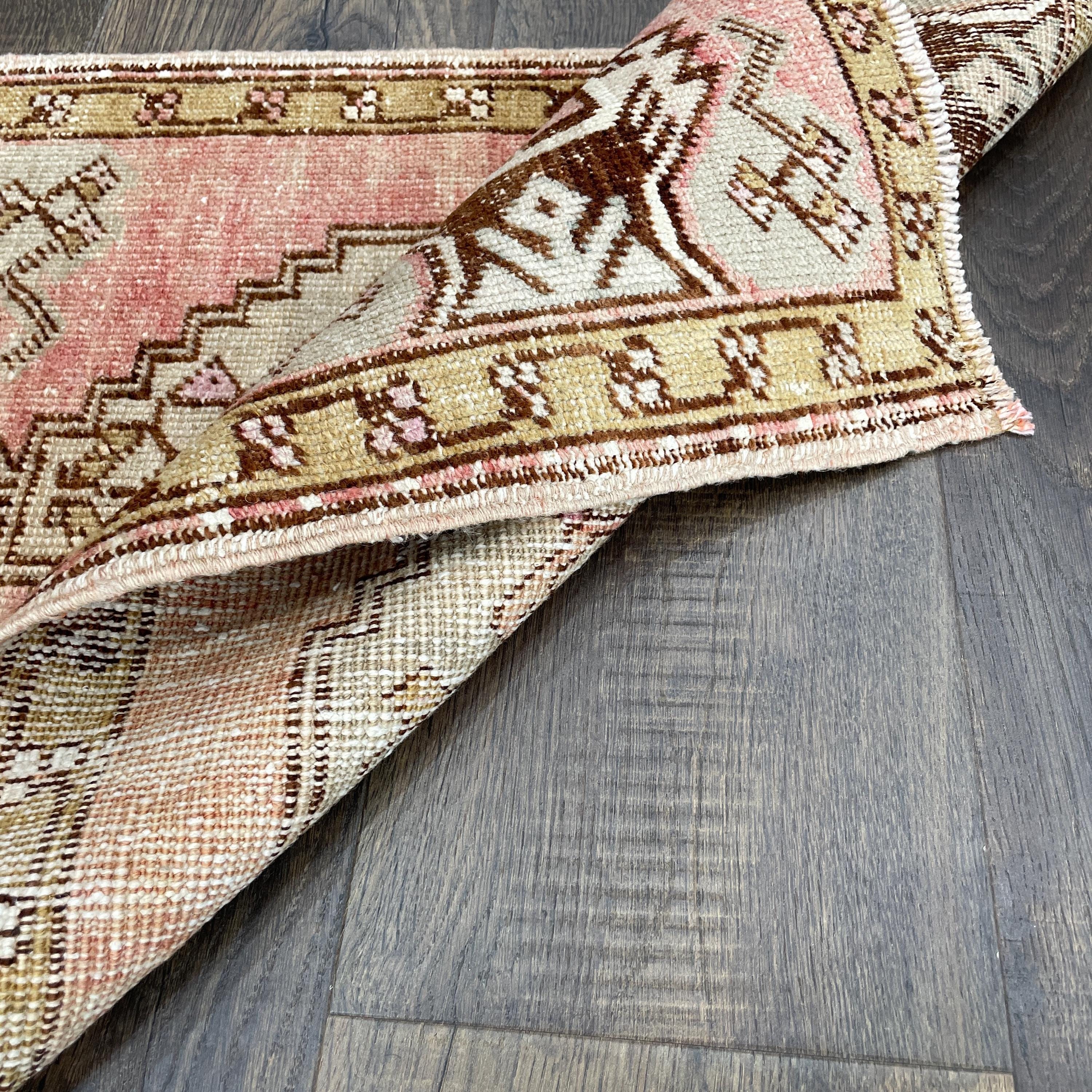 Hand-Knotted Turkish Wool Rug: Vintage Oushak Accent Rug (1'8" x 2'9")