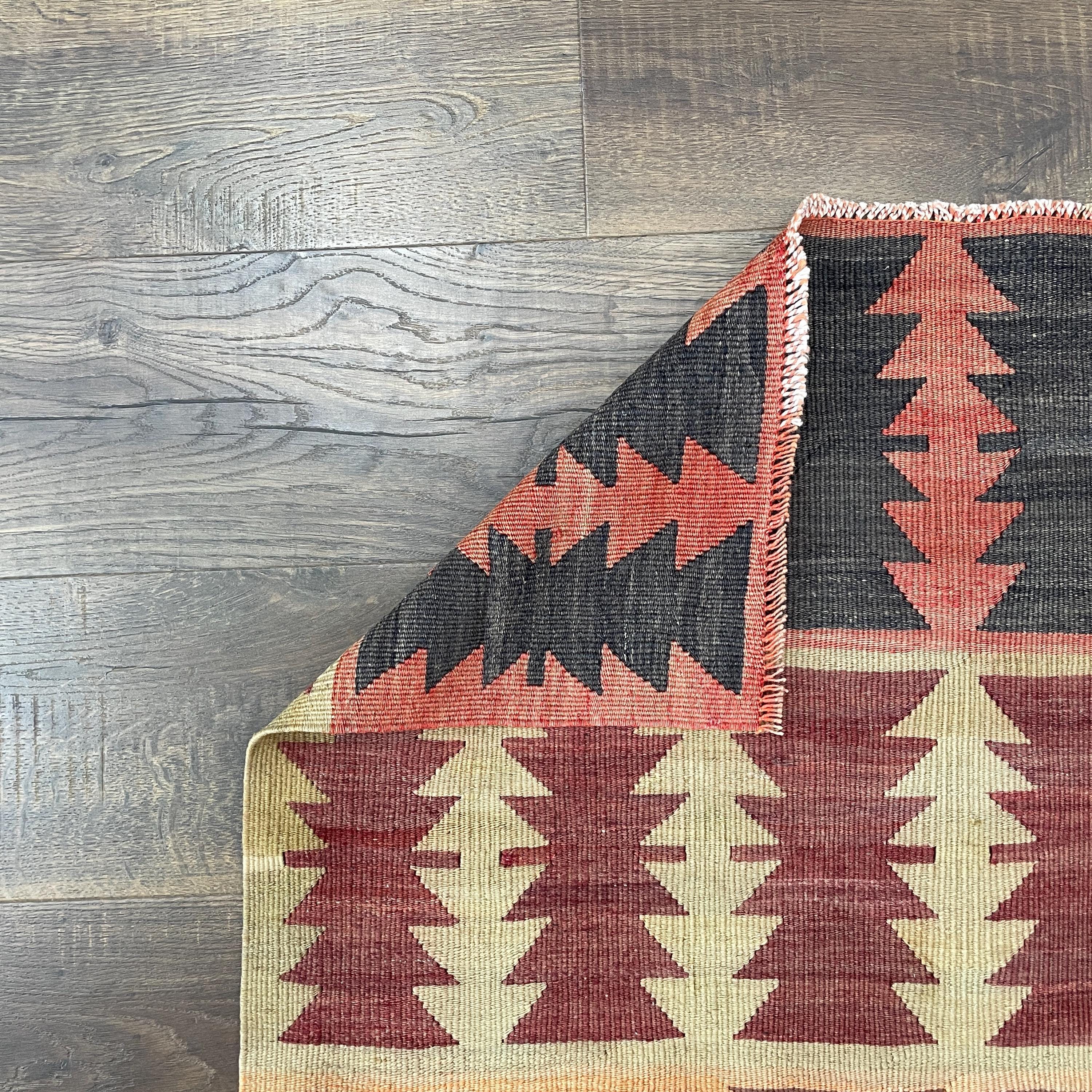 Handmade Kilim Rug: Vintage Turkish Wool Flatweave (2'9" x 3'4")