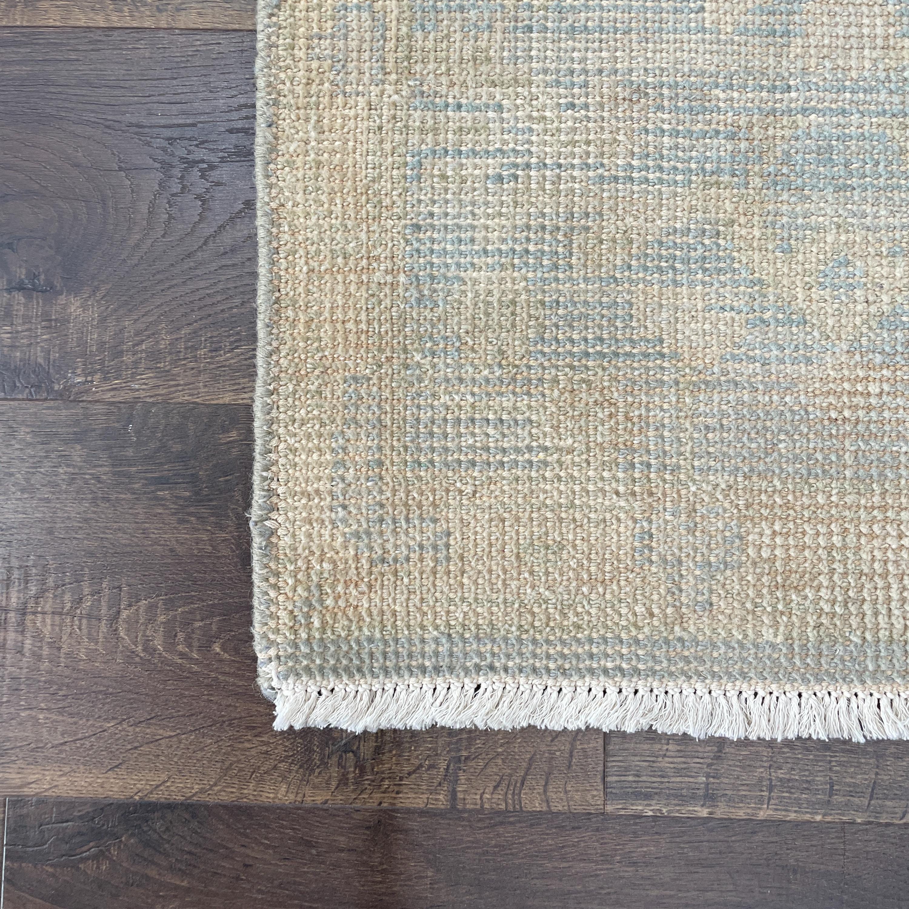 Handmade Turkish Wool Rug: Faded Floral Vintage Area Rug (1'10" x 3'2")